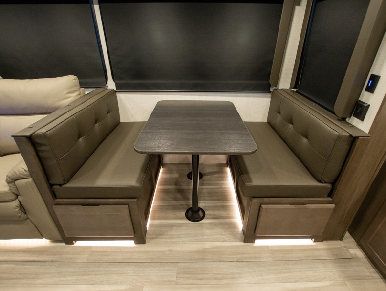 2026 Keystone Cougar Half-Ton (Travel Trailer) 25F, $ 44,990