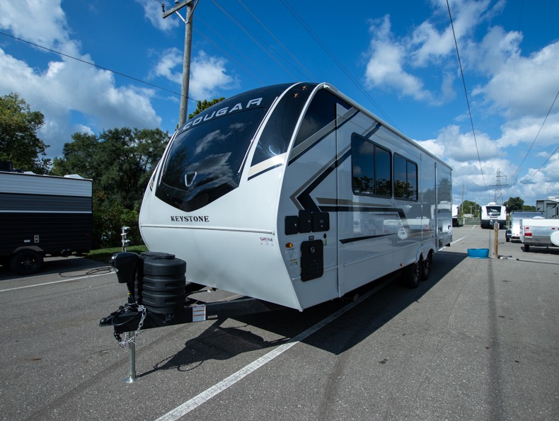 2026 Keystone Cougar Half-Ton (Travel Trailer) 25F, $ 44,990