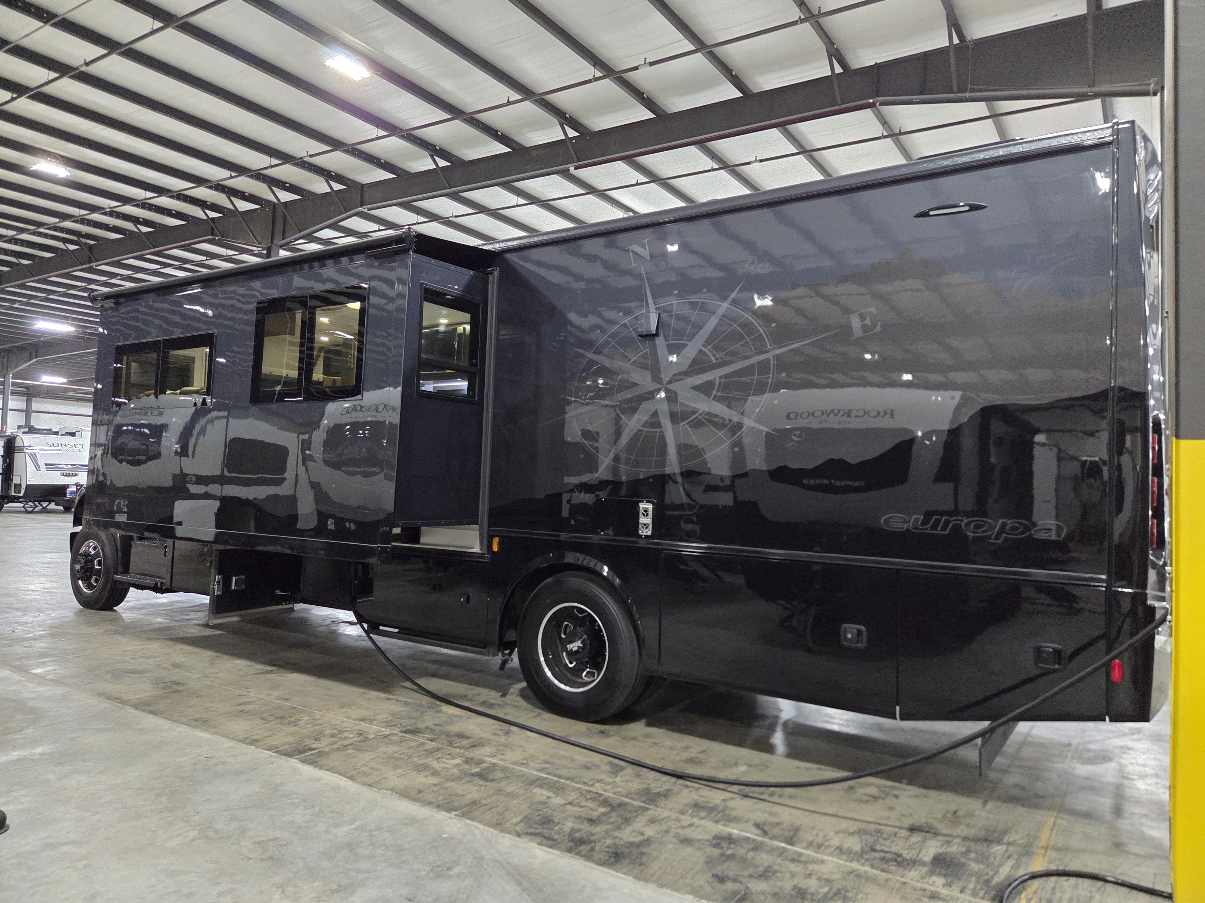 2026 Dynamax Europa 34SS, $ 289,997