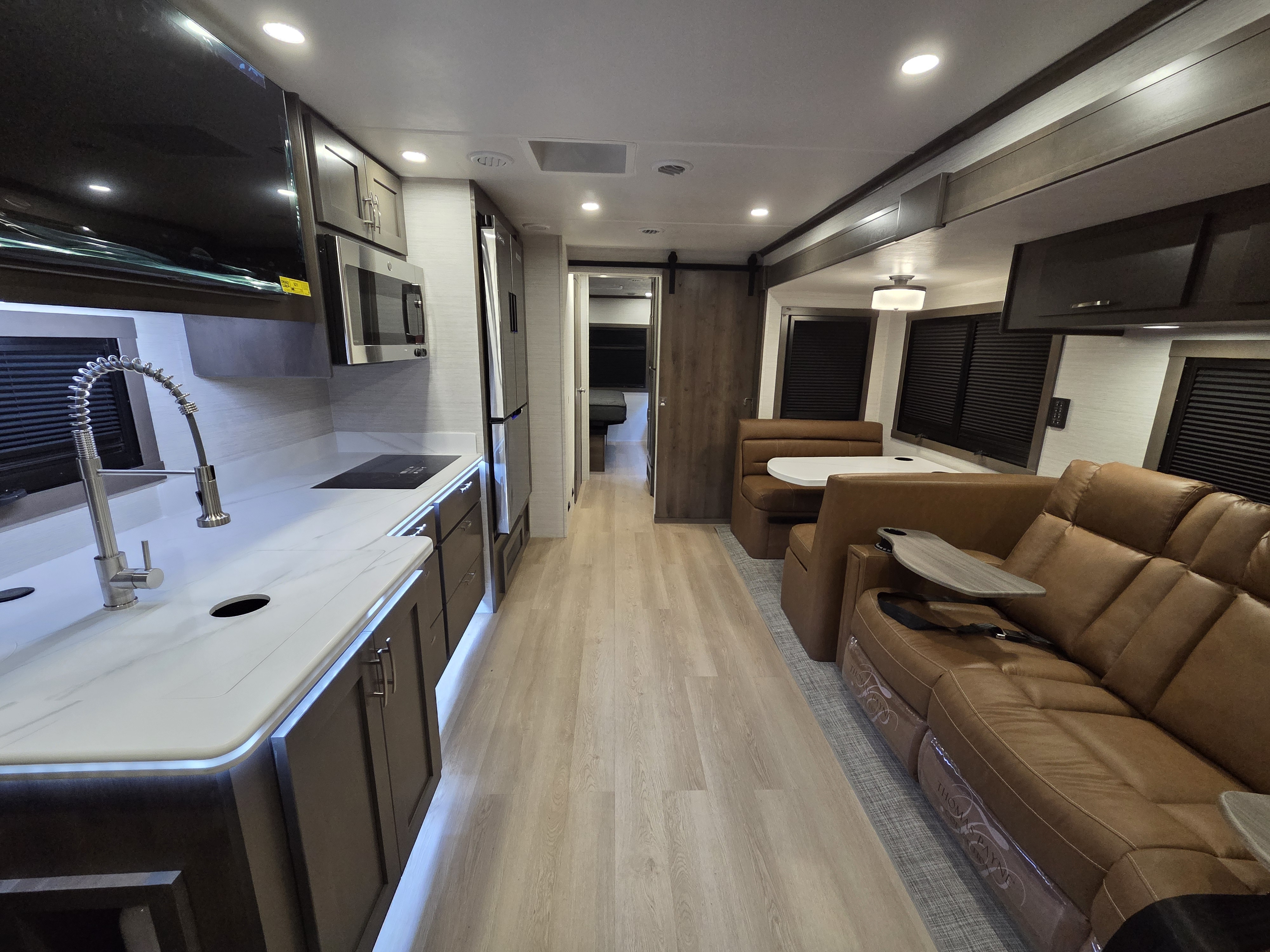 2026 Dynamax Europa 34SS, $ 289,997