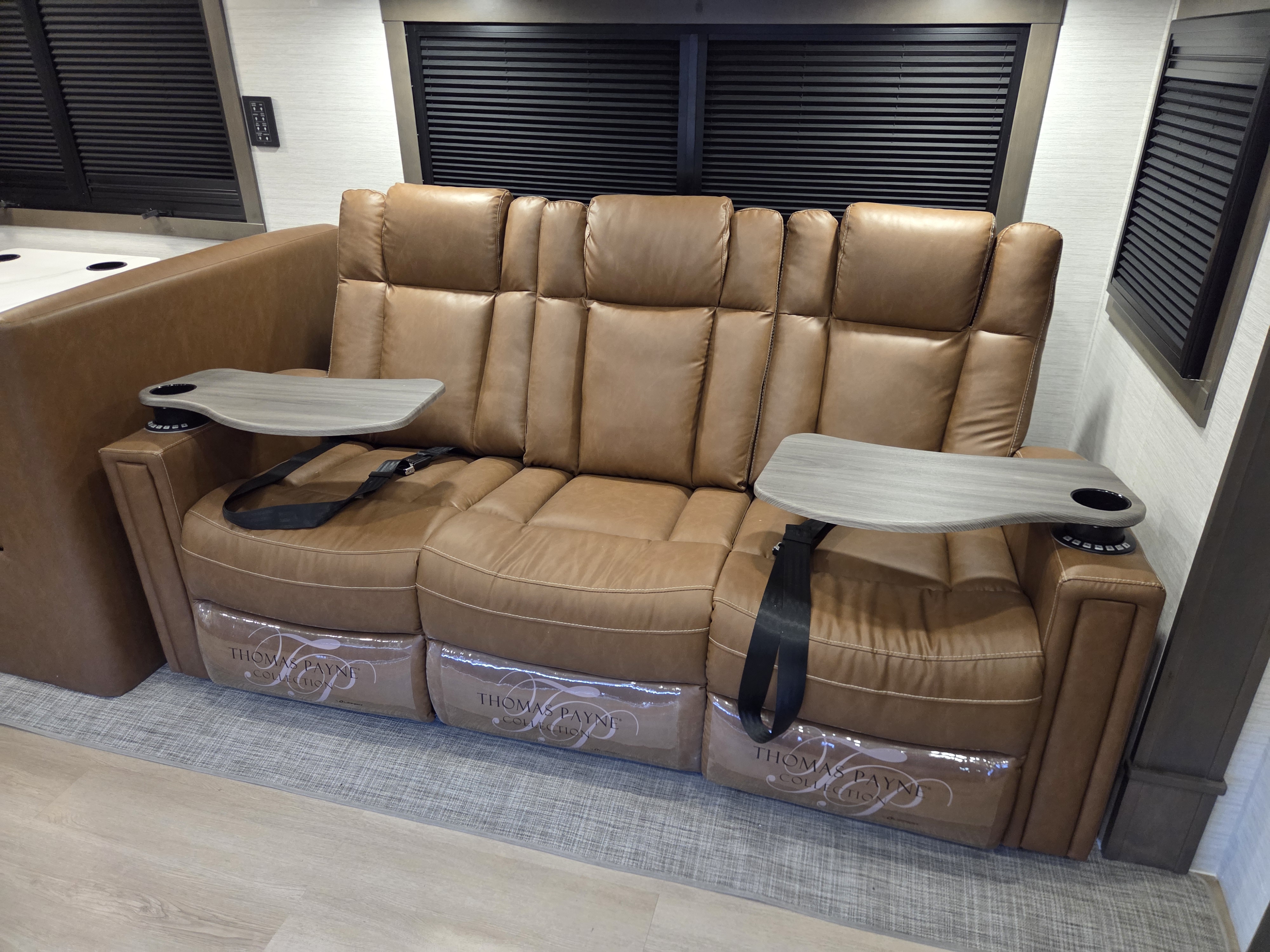 2026 Dynamax Europa 34SS, $ 289,997