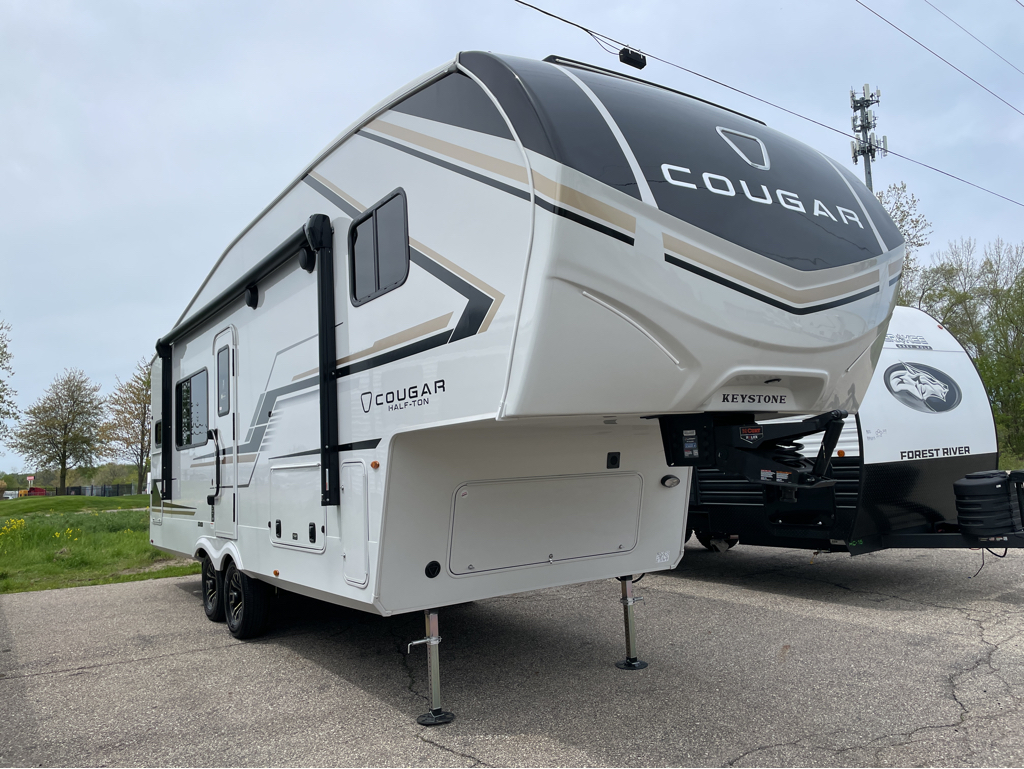 2026 Keystone Cougar Half-Ton (Fifth Wheel) 23MLE, $ 49,999