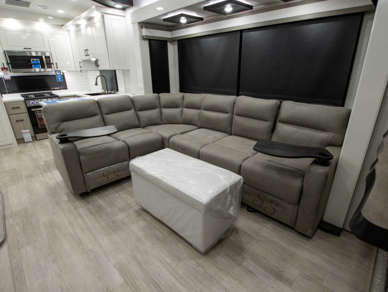 2026 Jayco Pinnacle 38FBRK, $ 124,995