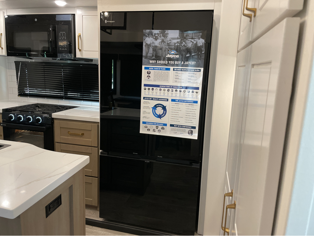 2026 Jayco Eagle 355MBQS, $ 64,999