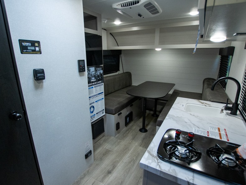 2026 Jayco Jay Feather Air SL 15TBSL, $ 14,999