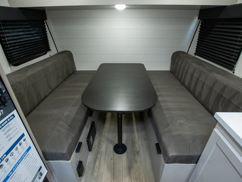 2026 Jayco Jay Feather Air SL 15TBSL, $ 14,999