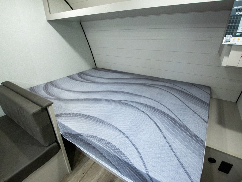 2026 Jayco Jay Feather Air SL 17BHSL, $ 14,999