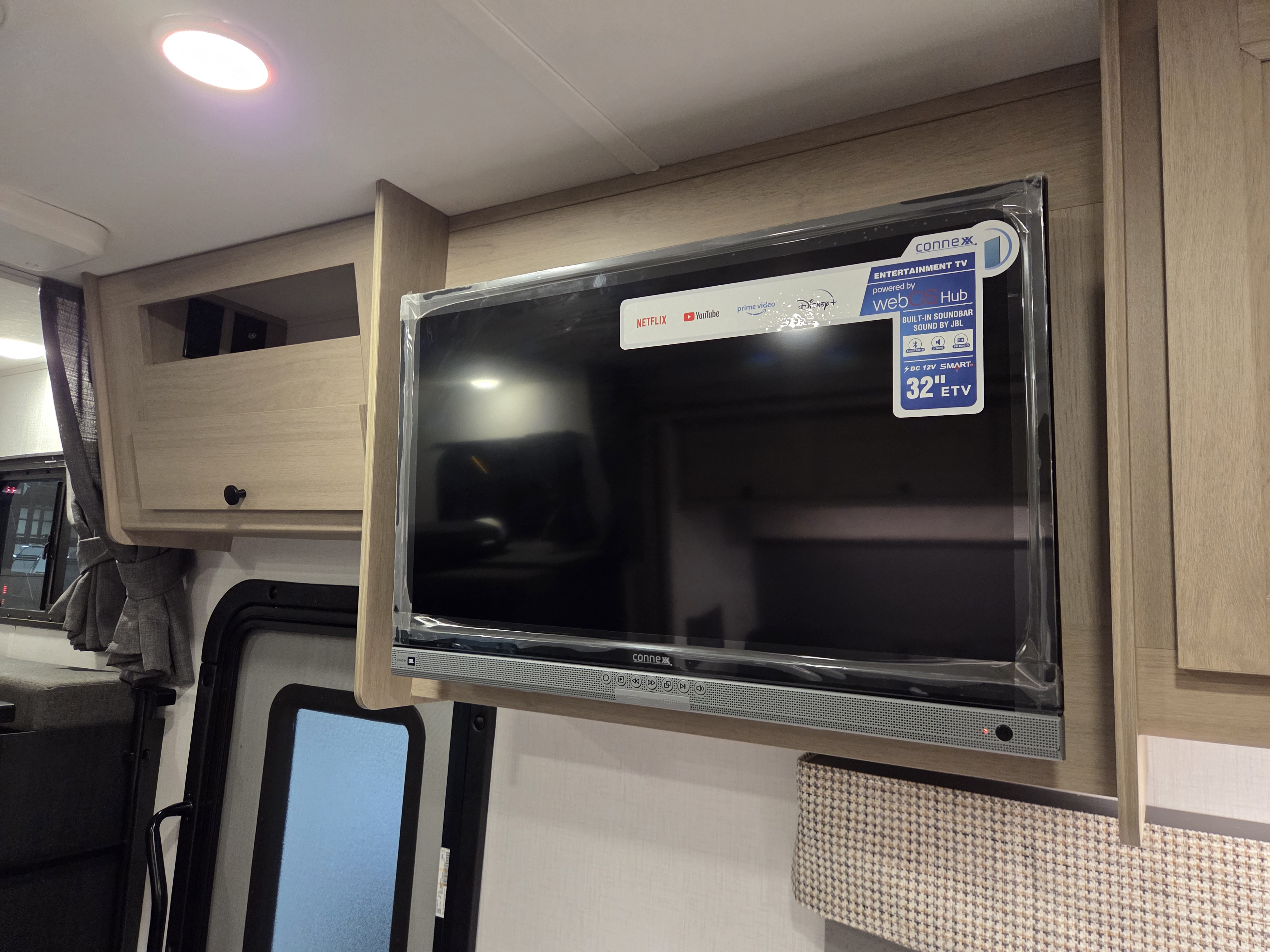 2024 Forest River Sunseeker 3010DS, $ 95,997