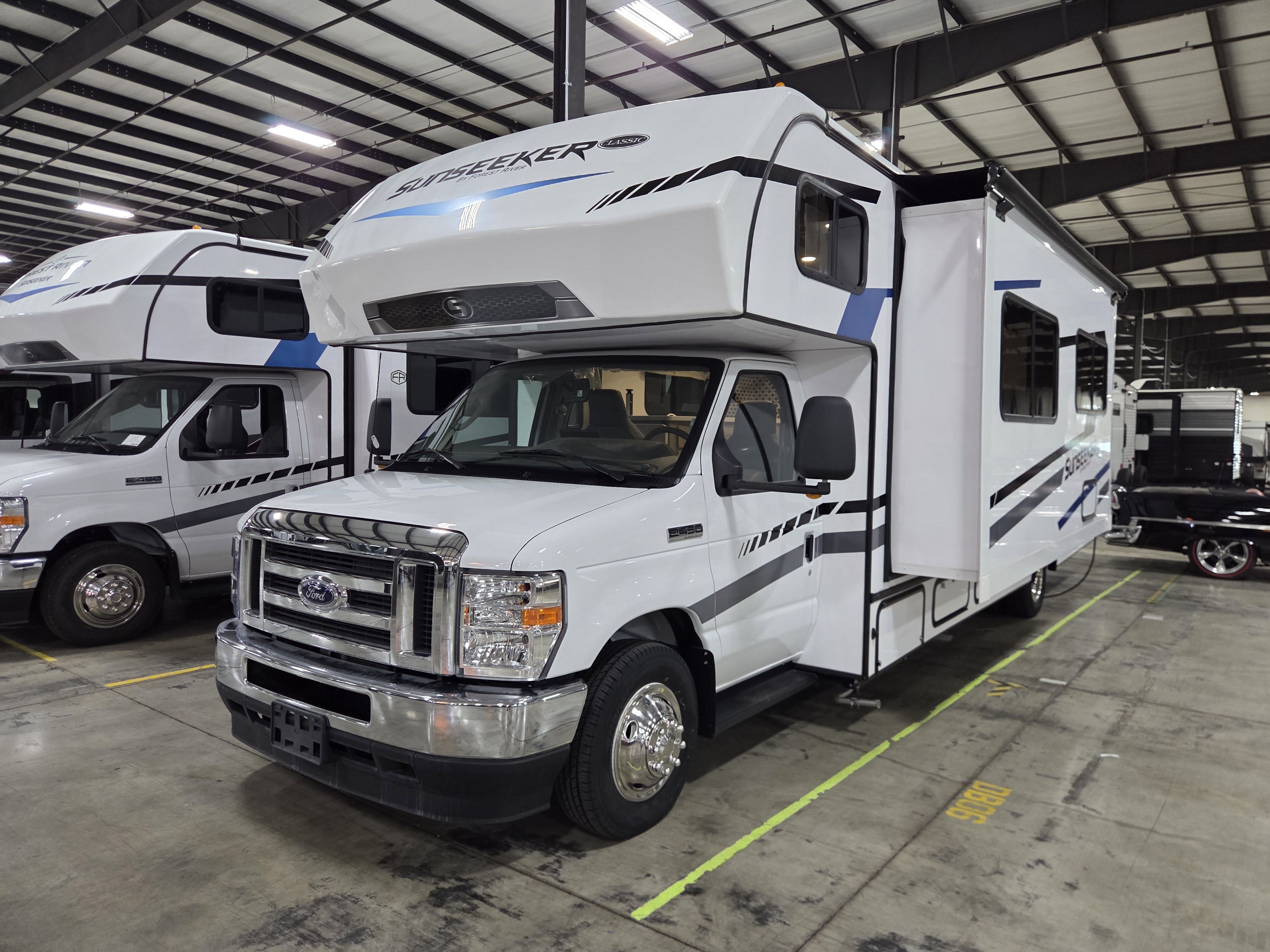 2024 Forest River Sunseeker 3010DS, $ 95,997