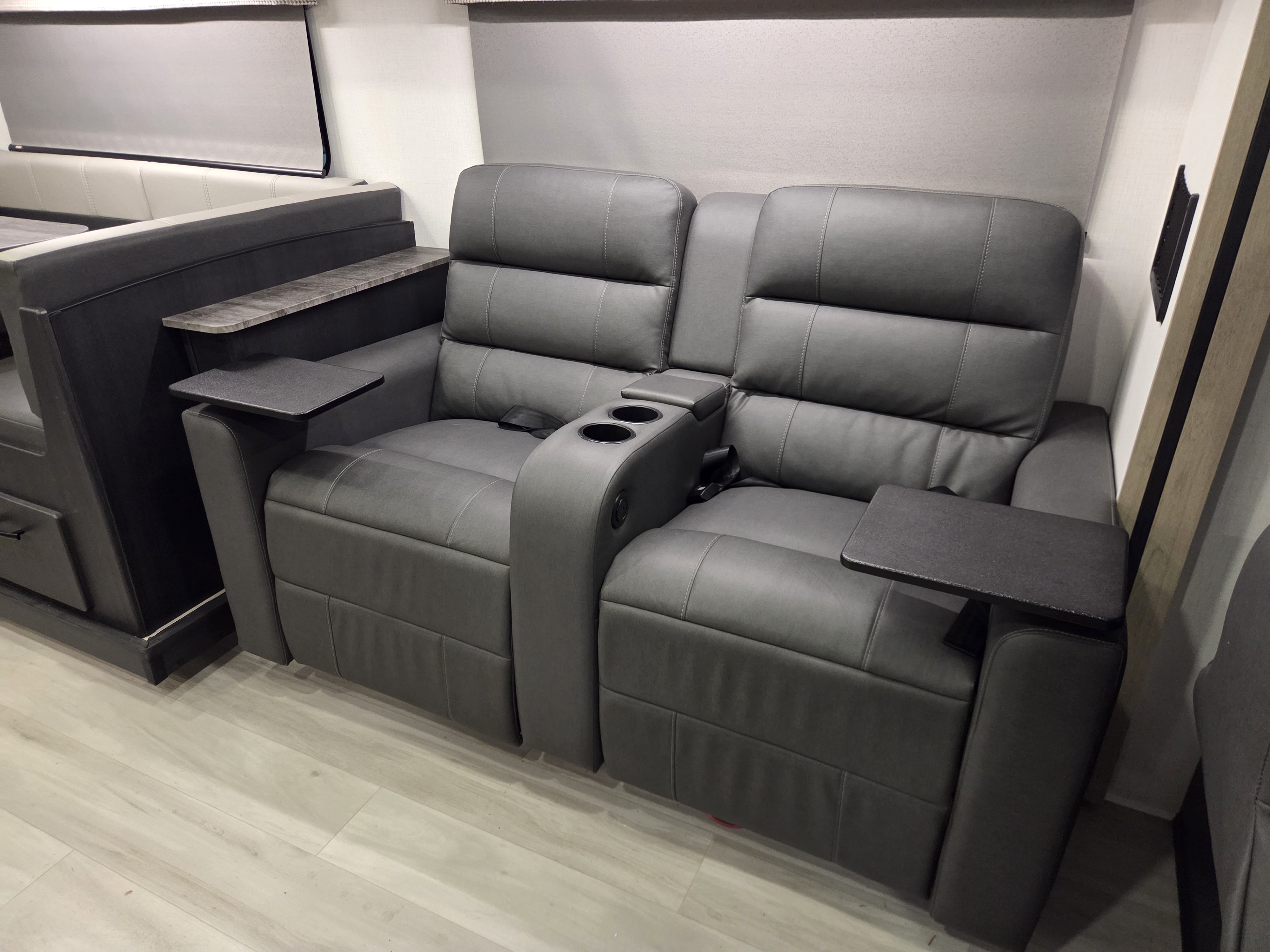 2024 Forest River Sunseeker 3010DS, $ 95,997