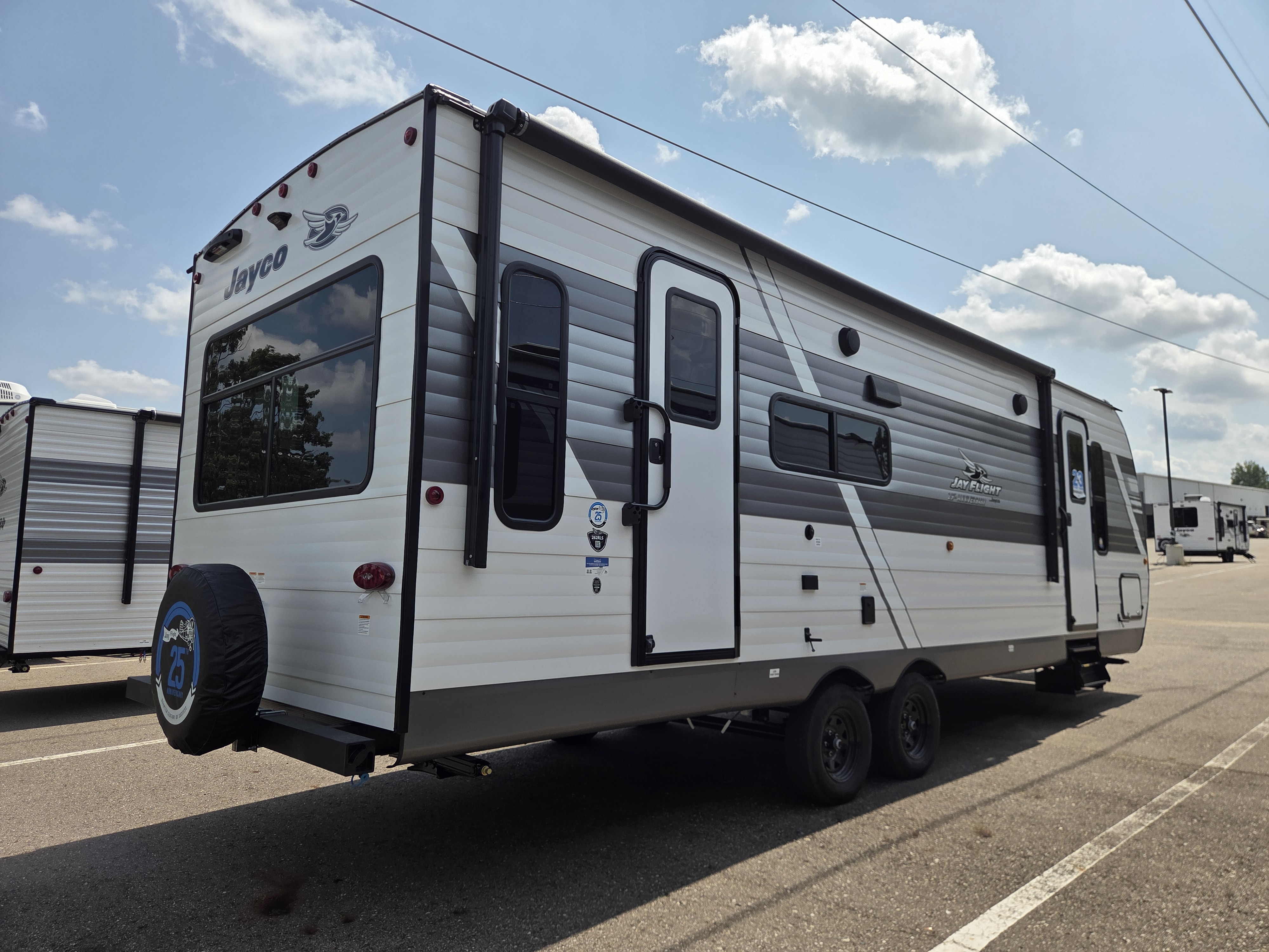 2027 Jayco Jay Flight 262RLS, $ 27,999
