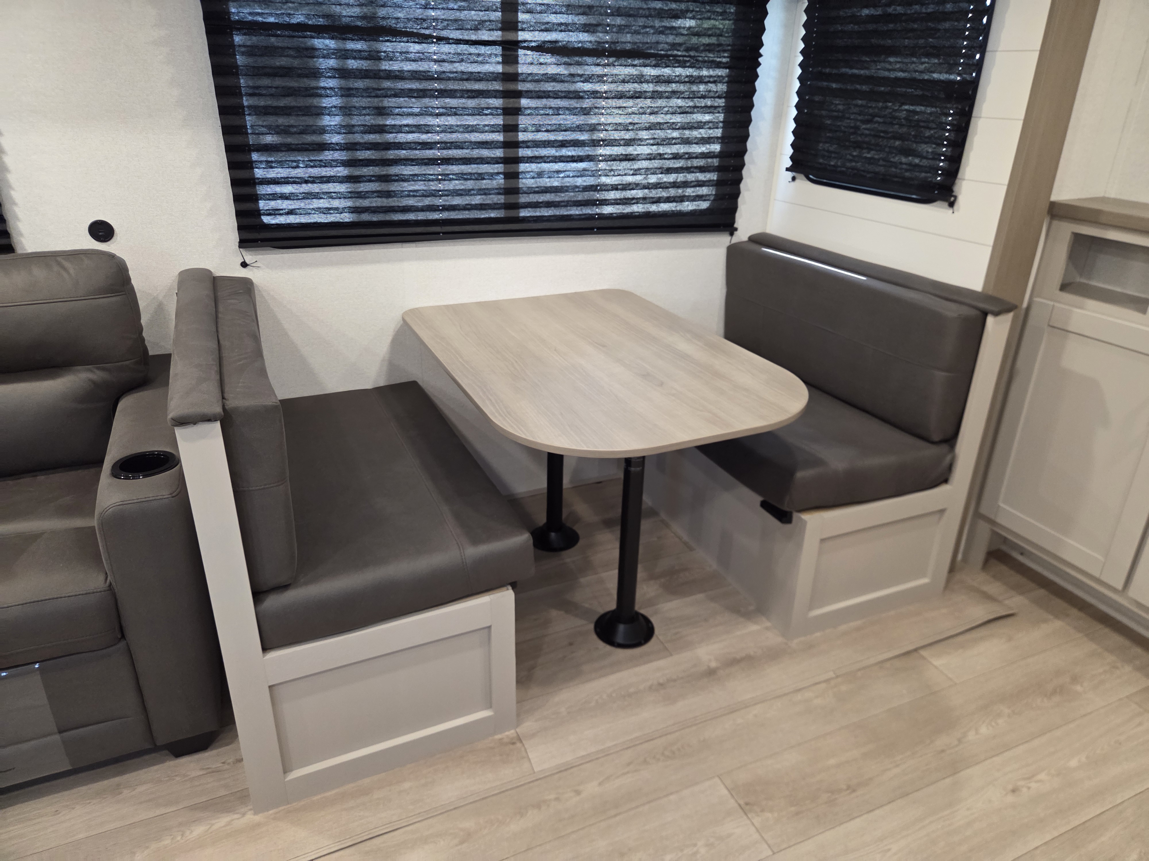 2027 Jayco Jay Flight 262RLS, $ 27,999