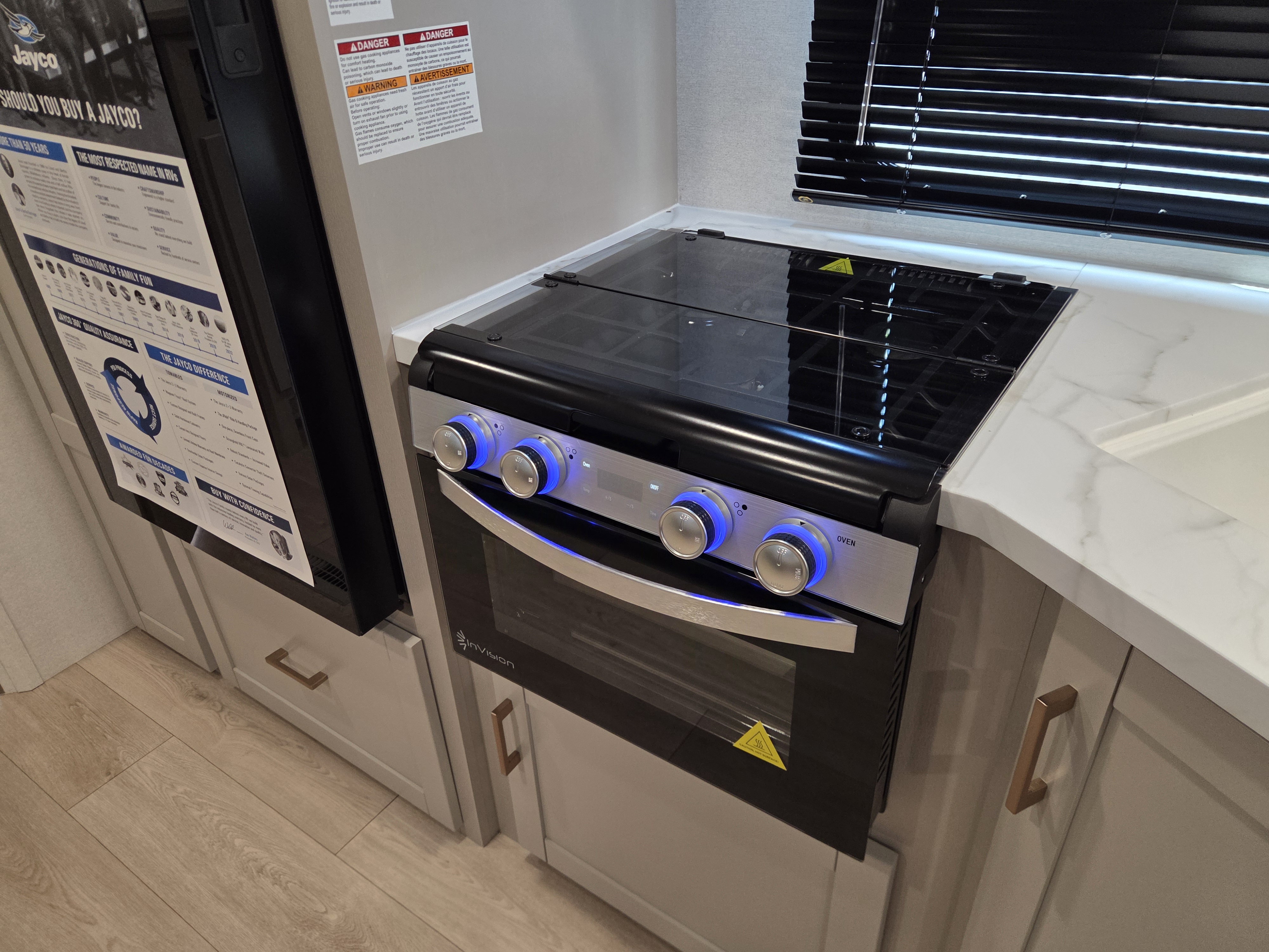 2027 Jayco Jay Flight 262RLS, $ 27,999