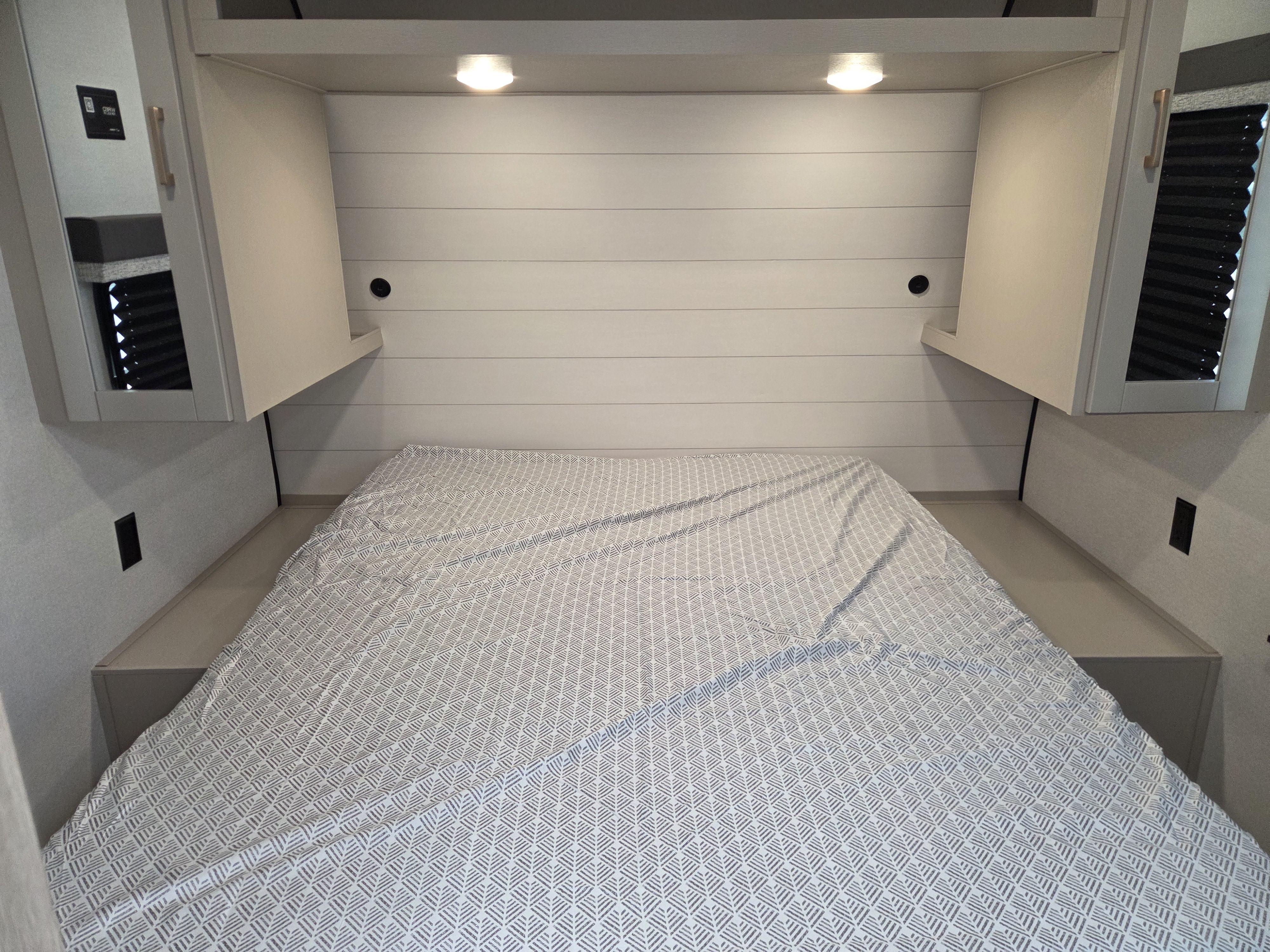 2027 Jayco Jay Flight 262RLS, $ 27,999