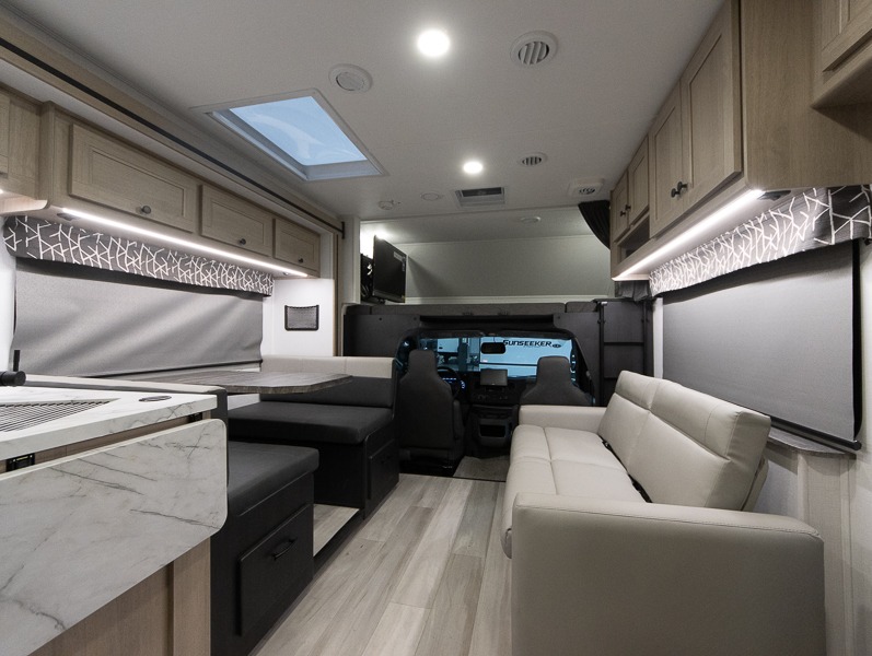 2025 Forest River Sunseeker Classic 3050S, $ 112,997
