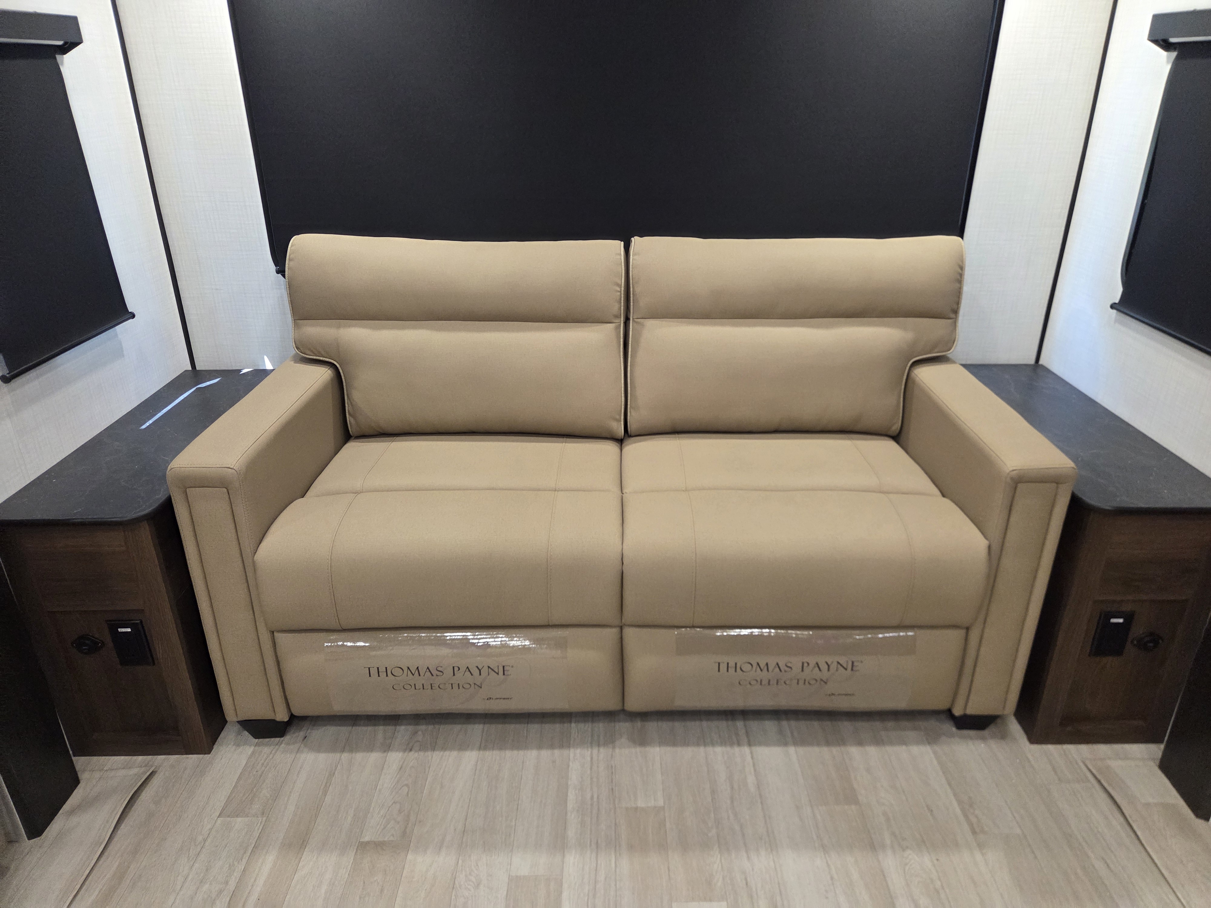 2027 Keystone Bullet Crossfire (East) 310RES, $ 55,990
