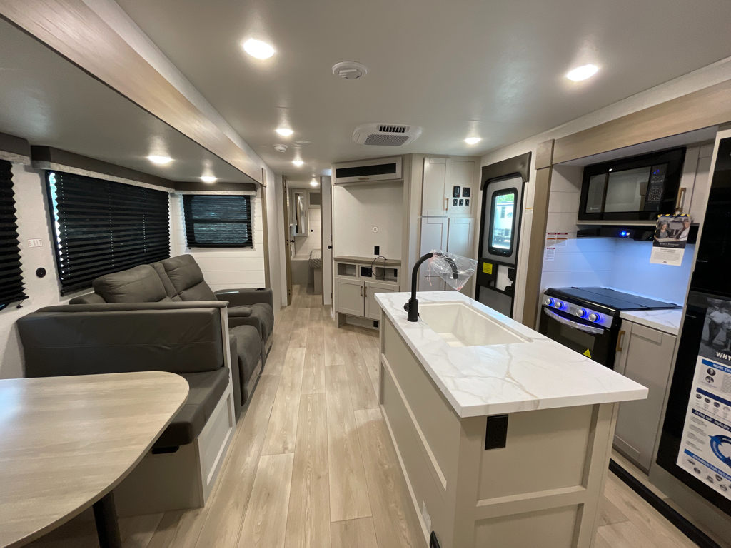 2027 Jayco Jay Flight 333BTS, $ 39,999