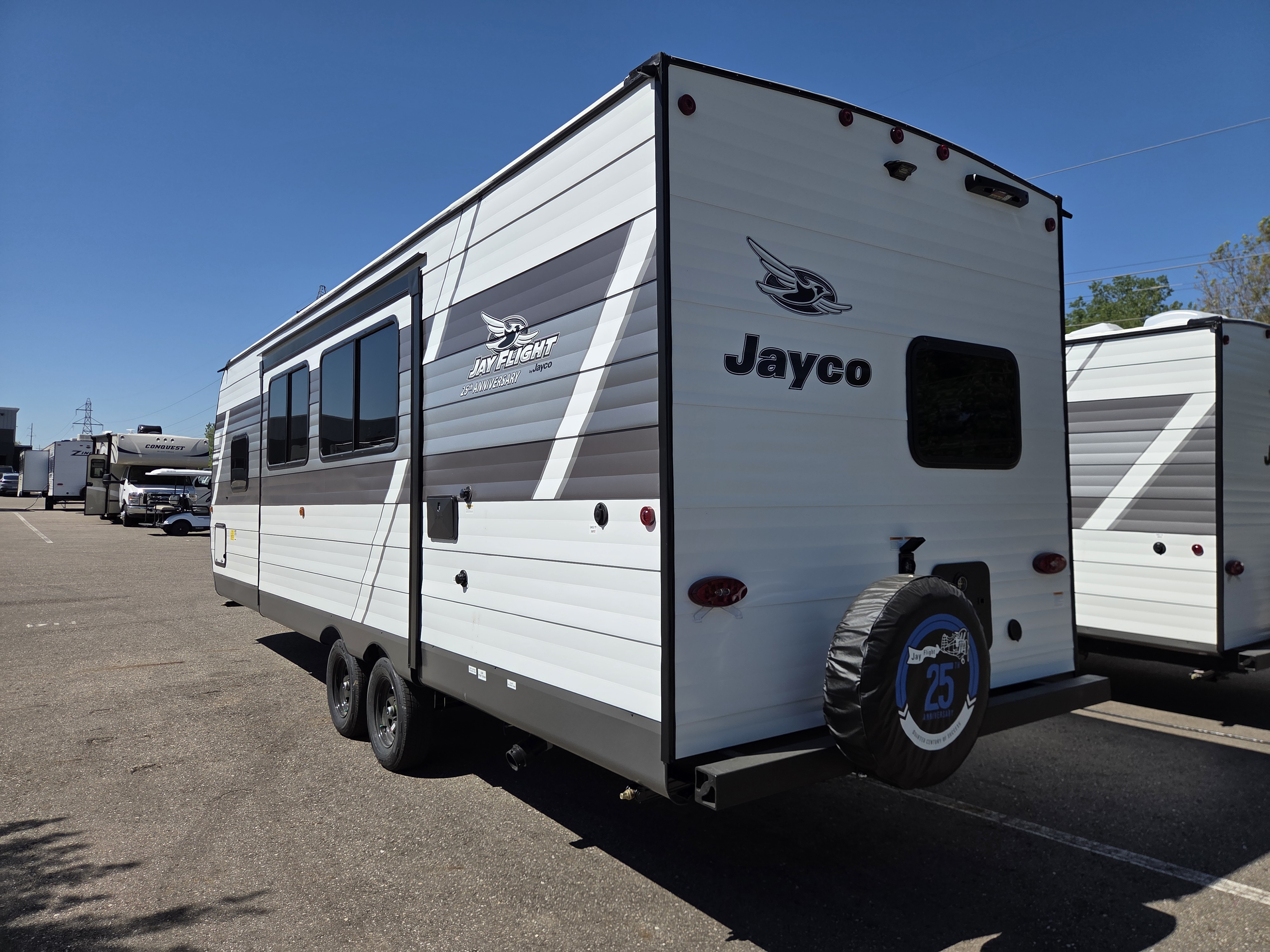 2027 Jayco Jay Flight 261BHS, $ 26,999