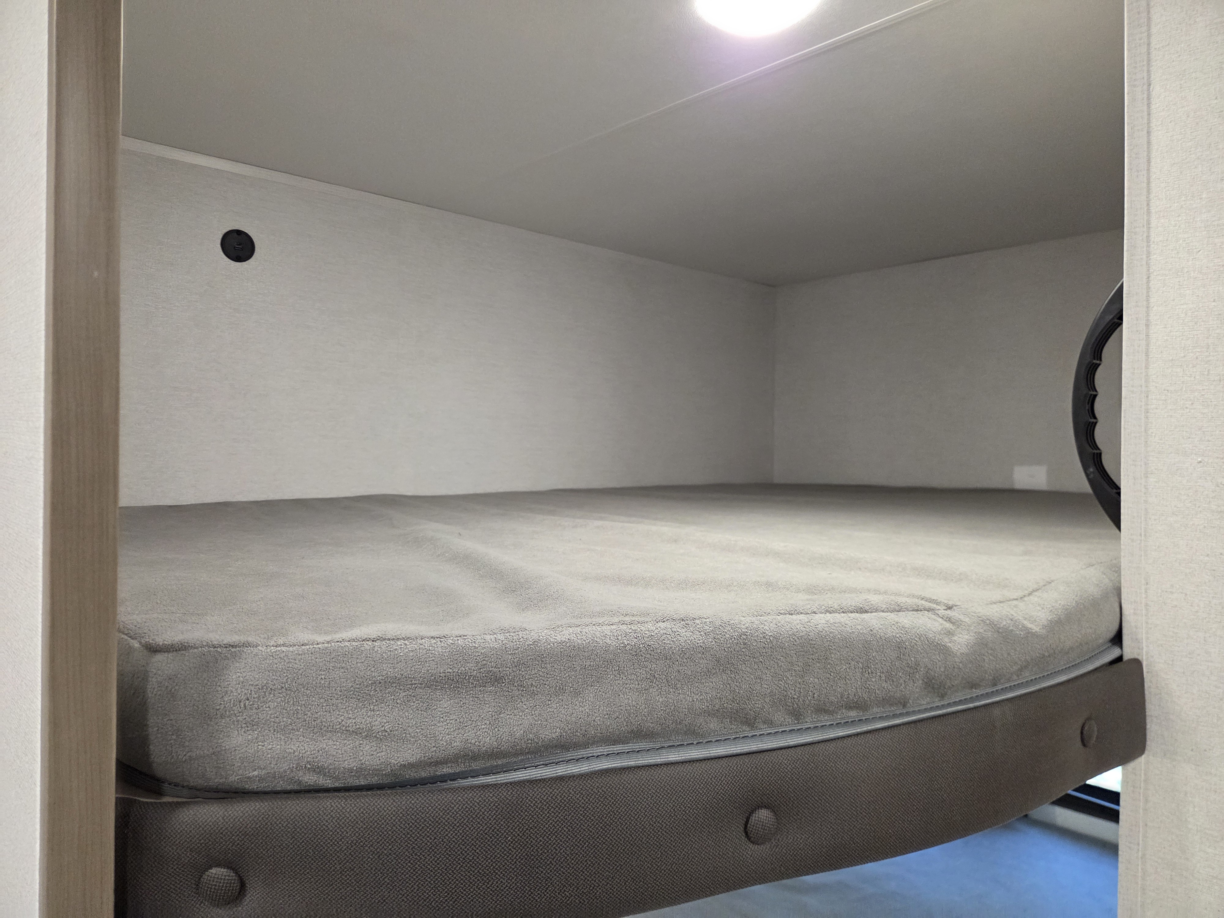 2027 Jayco Jay Flight 261BHS, $ 26,999