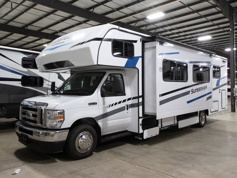 2025 Forest River Sunseeker LE Ford Chesis 2850SLE, $ 95,396