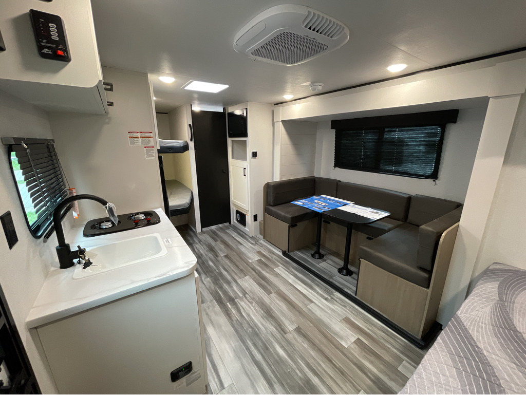 2026 Jayco Jay Flight SLX 178DBS Sport Edition, $ 17,999