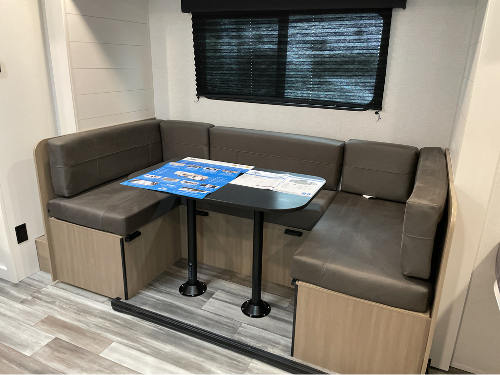 2026 Jayco Jay Flight SLX 178DBS Sport Edition, $ 17,999