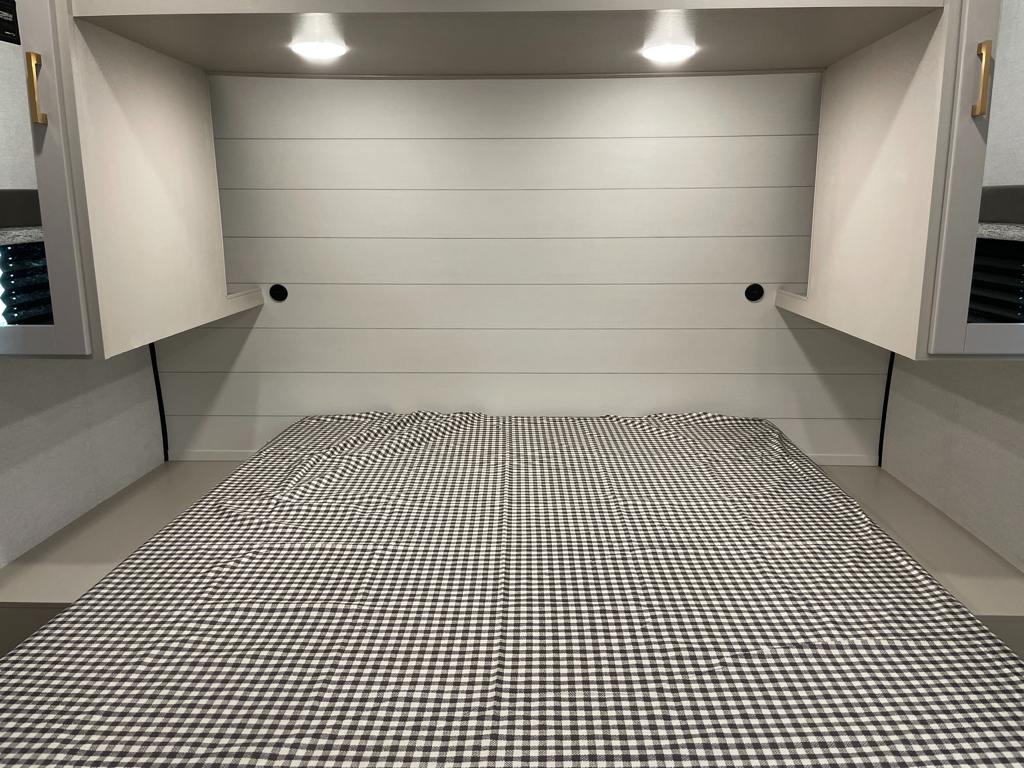 2027 Jayco Jay Flight 210QB, $ 23,999