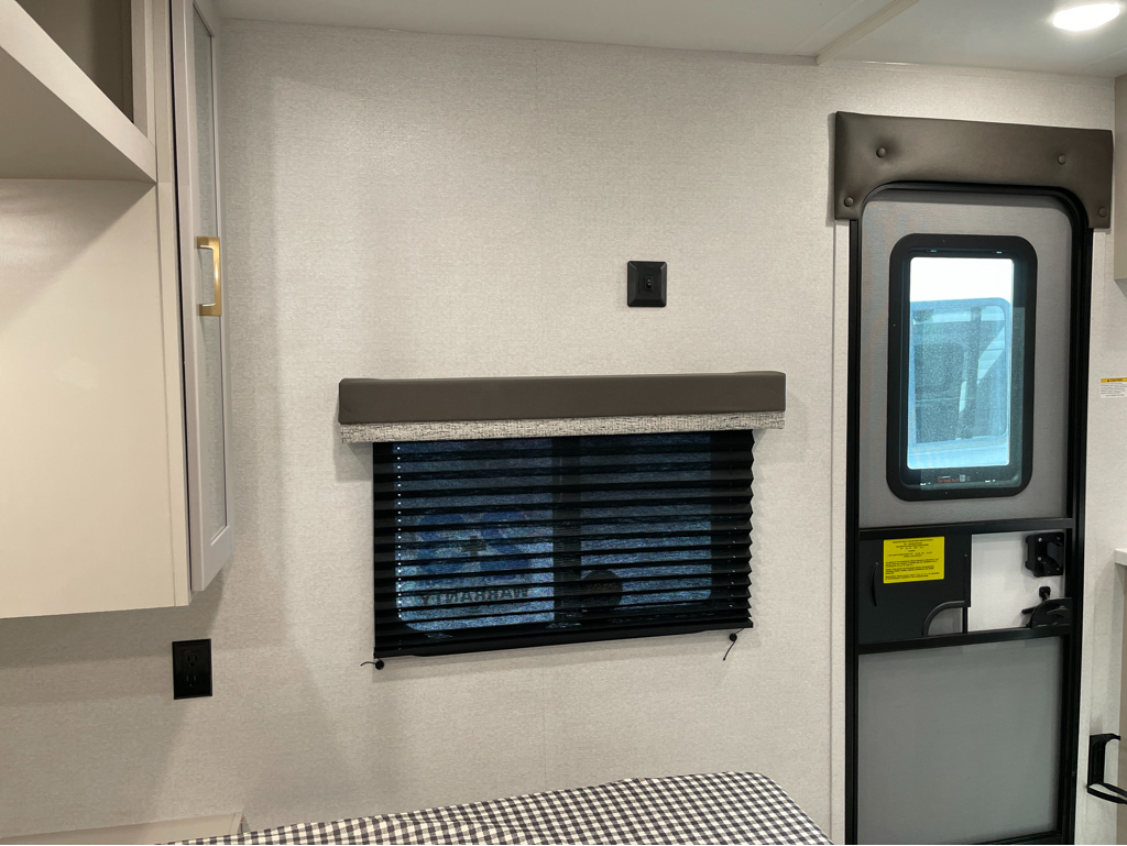 2027 Jayco Jay Flight 210QB, $ 23,999
