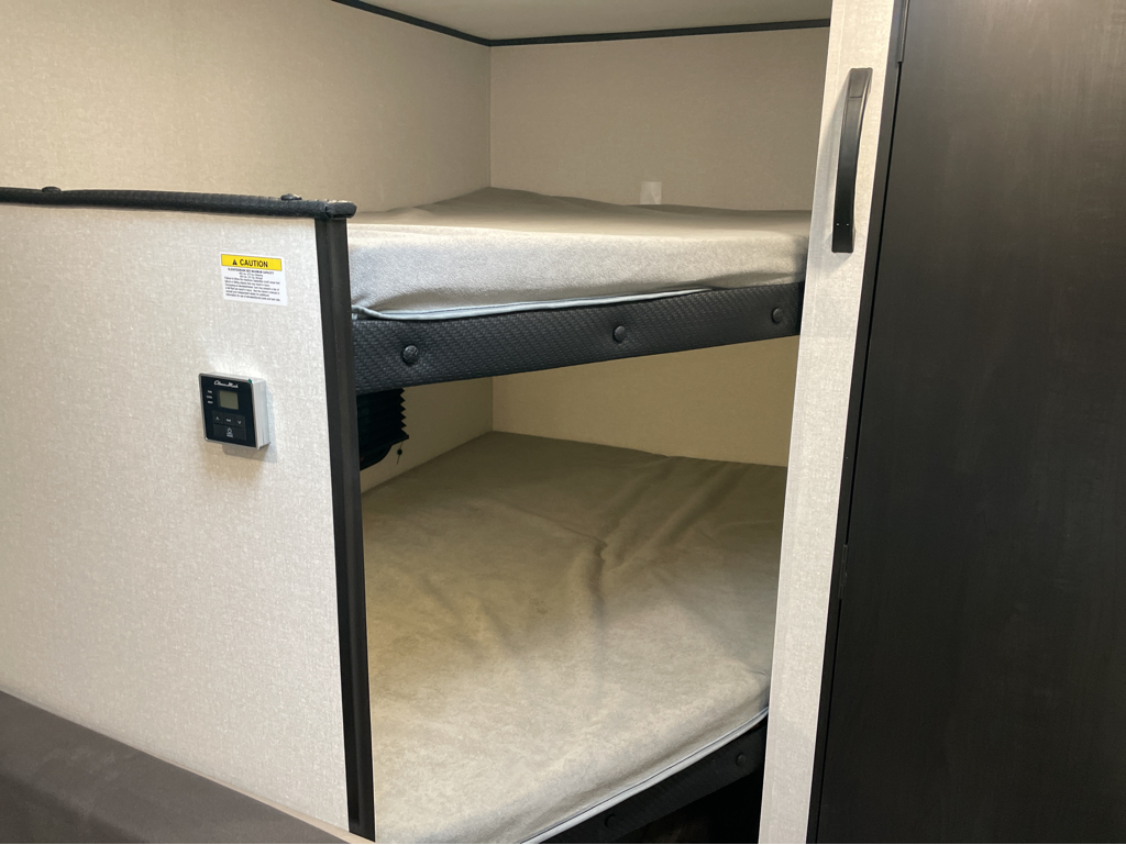 2026 Jayco Jay Flight SLX 172DB Sport Edition, $ 13,999