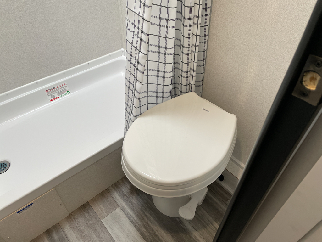 2026 Jayco Jay Flight SLX 178DBS Sport Edition, $ 17,999