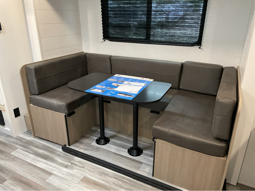 2026 Jayco Jay Flight SLX 178DBS Sport Edition, $ 17,999
