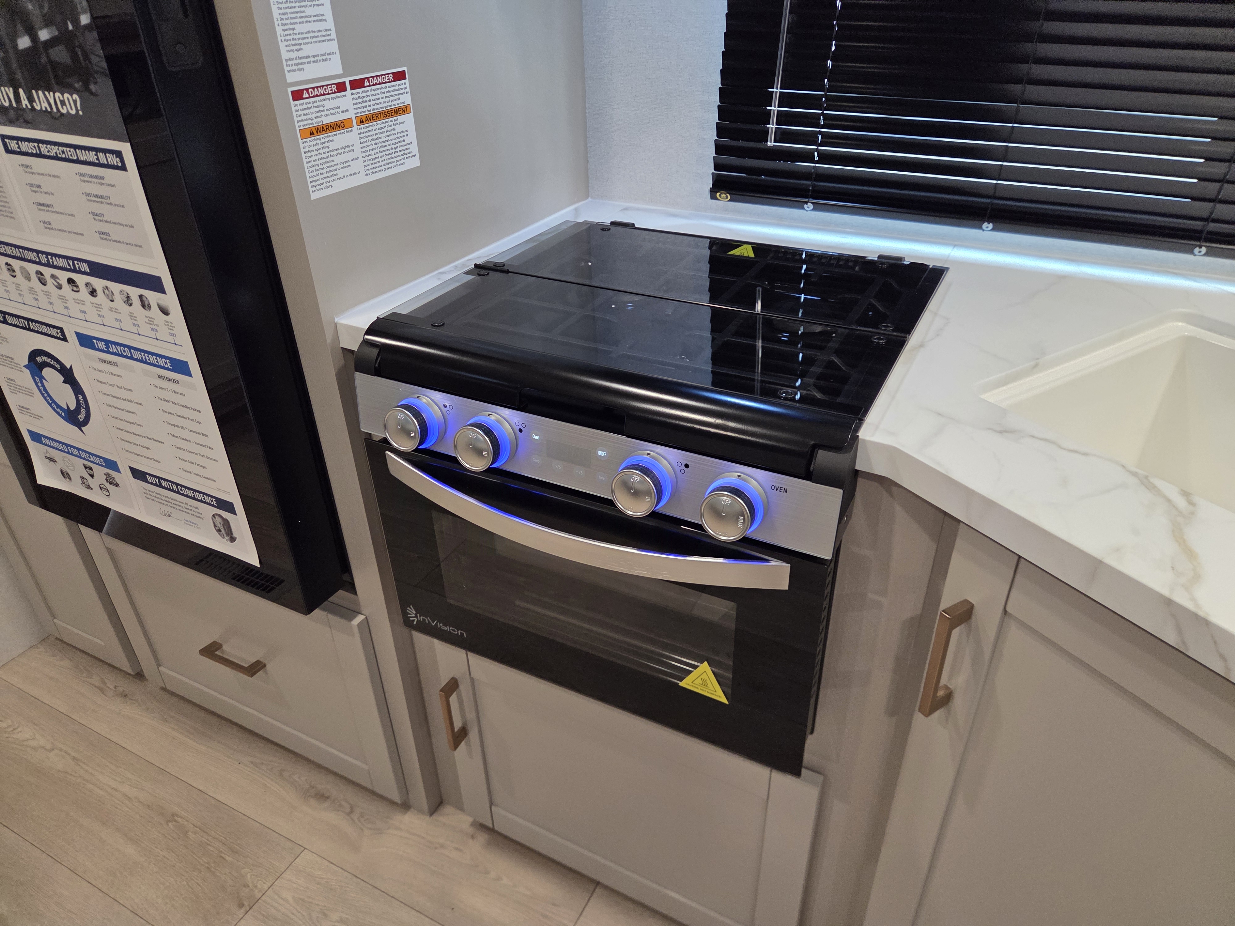 2027 Jayco Jay Flight 262RLS, $ 27,999