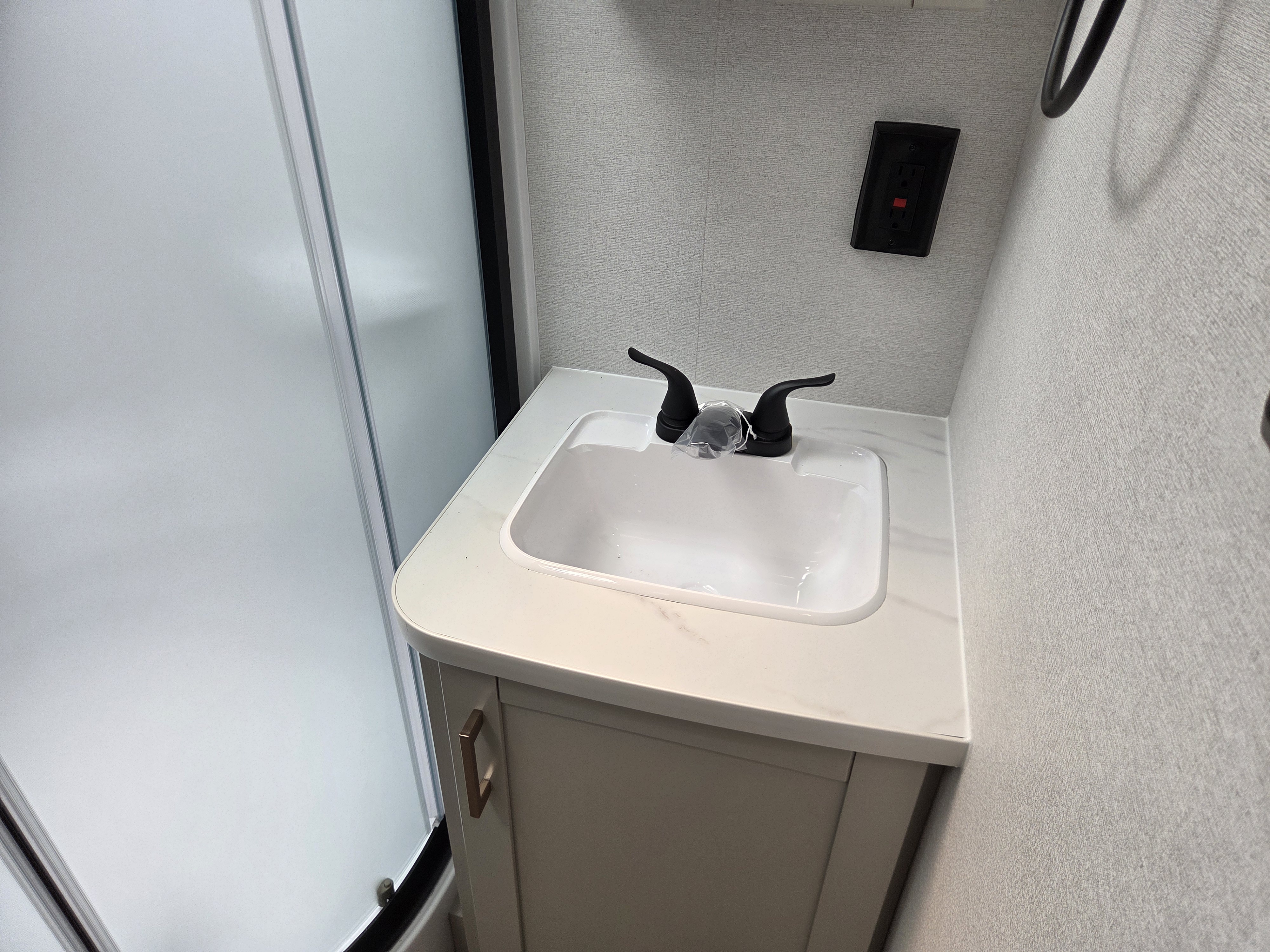 2027 Jayco Jay Flight 262RLS, $ 27,999