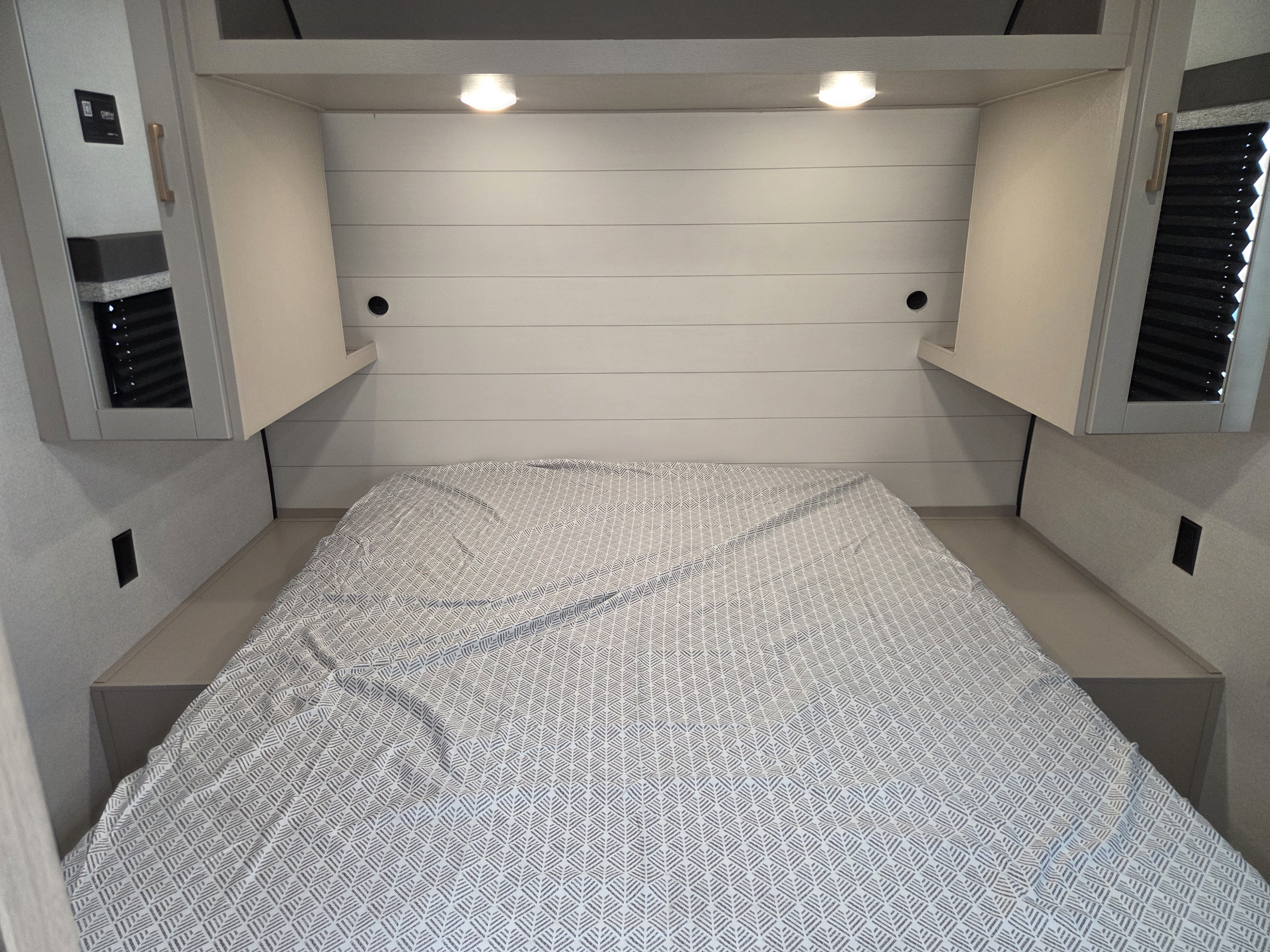 2027 Jayco Jay Flight 262RLS, $ 27,999
