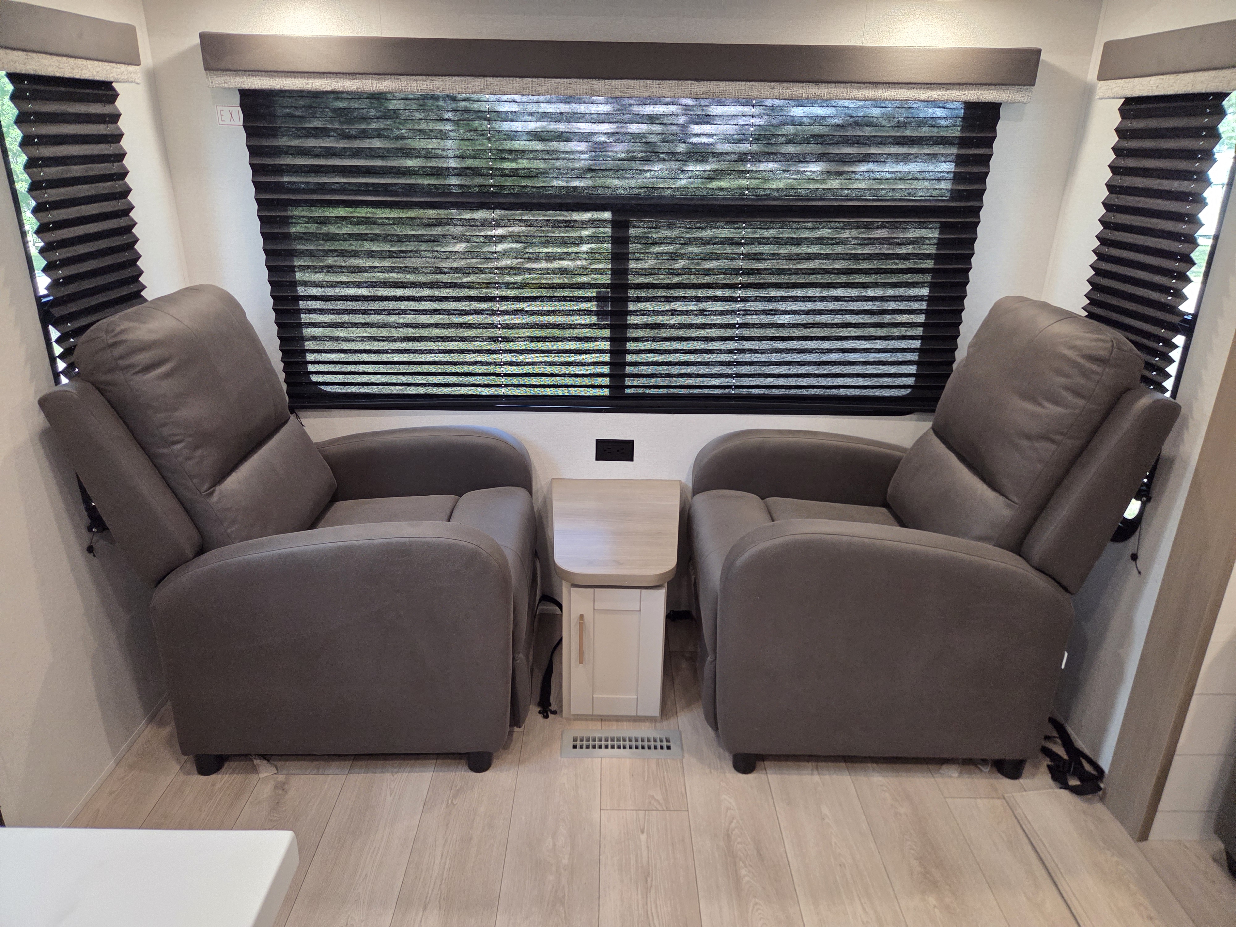 2027 Jayco Jay Flight 262RLS, $ 27,999