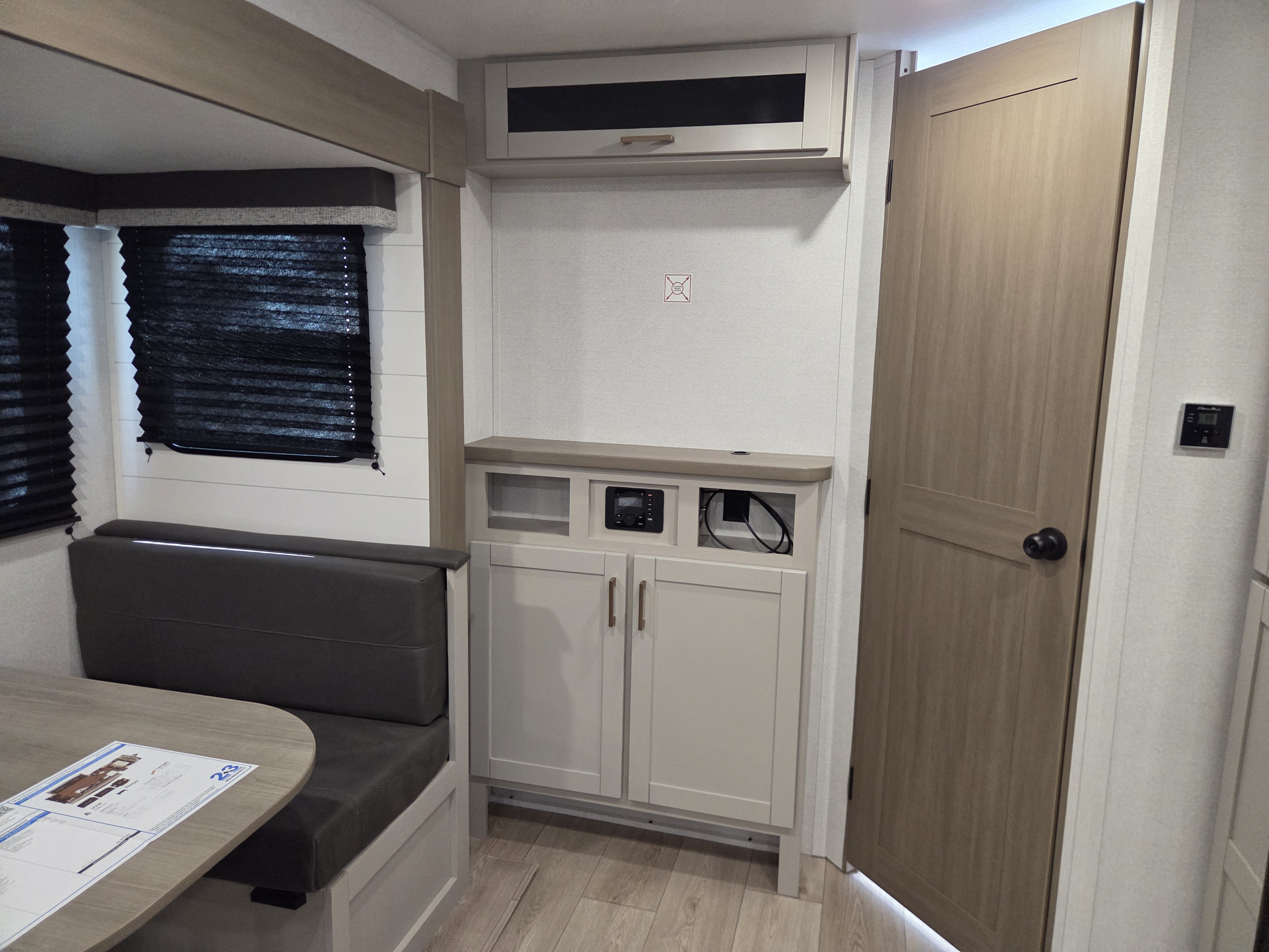 2027 Jayco Jay Flight 262RLS, $ 27,999