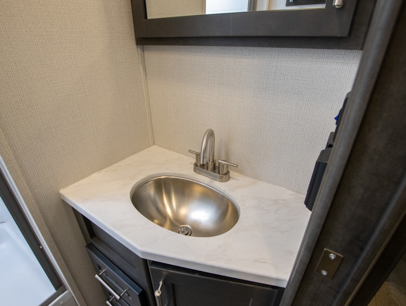 2025 Keystone Cougar Half-Ton (Travel Trailer) 25M, $ 42,990