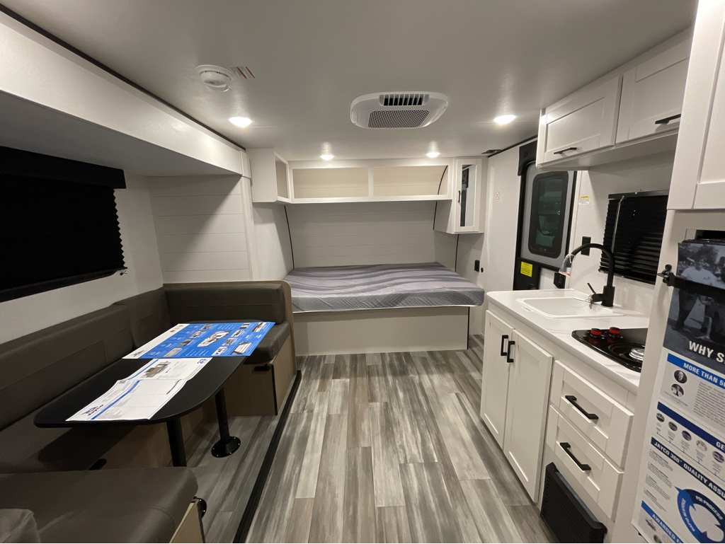 2026 Jayco Jay Flight SLX 178DBS Sport Edition, $ 17,999