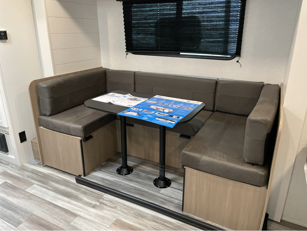 2026 Jayco Jay Flight SLX 178DBS Sport Edition, $ 17,999