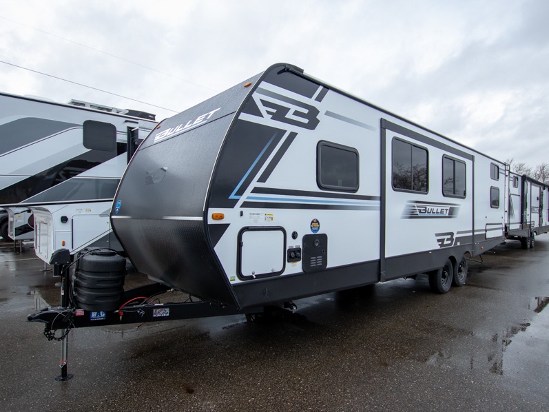 2025 Keystone Bullet Classic Dual Axle 2840QB, $ 27,999