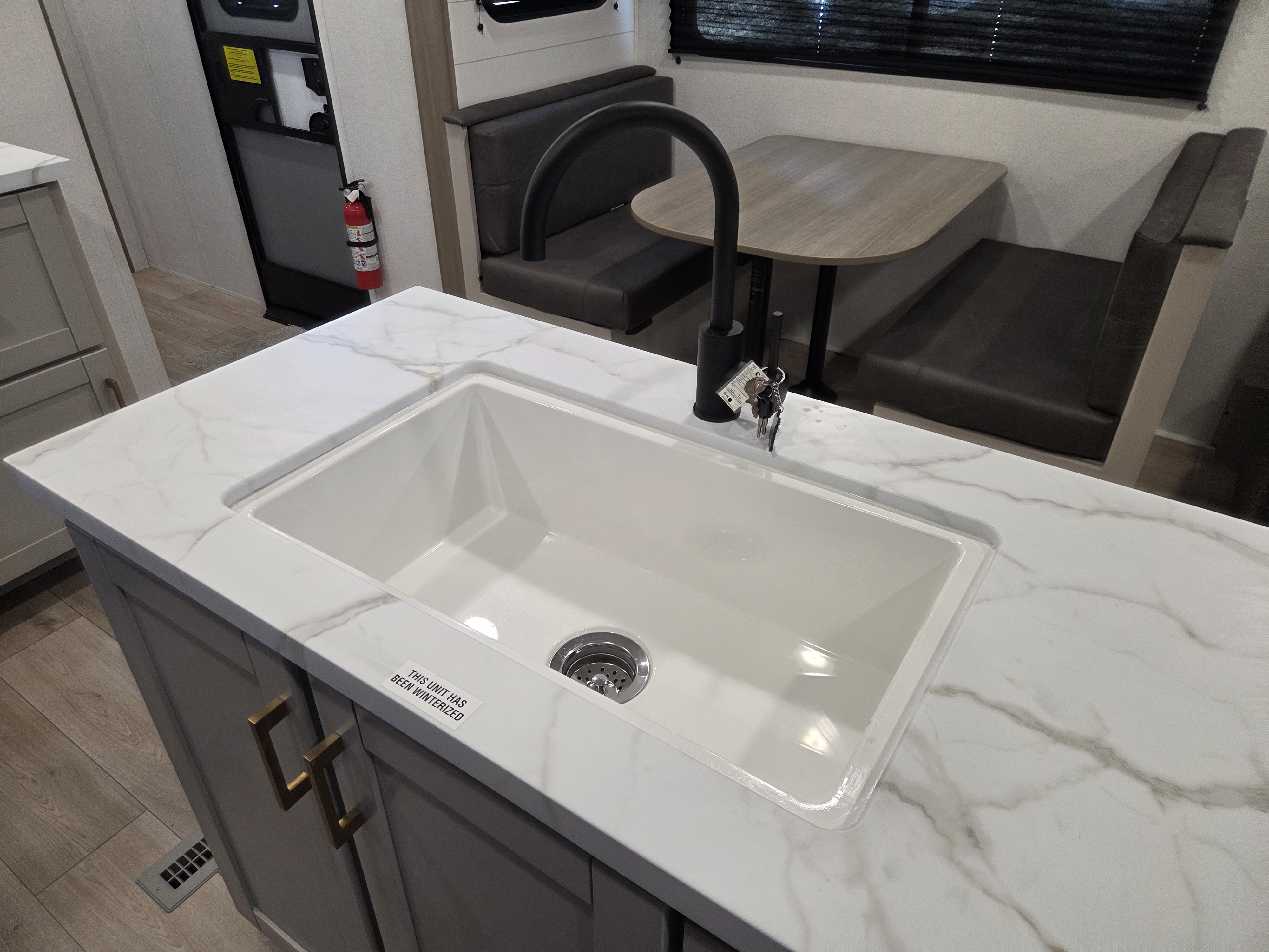 2027 Jayco Jay Flight 333BTS, $ 44,999