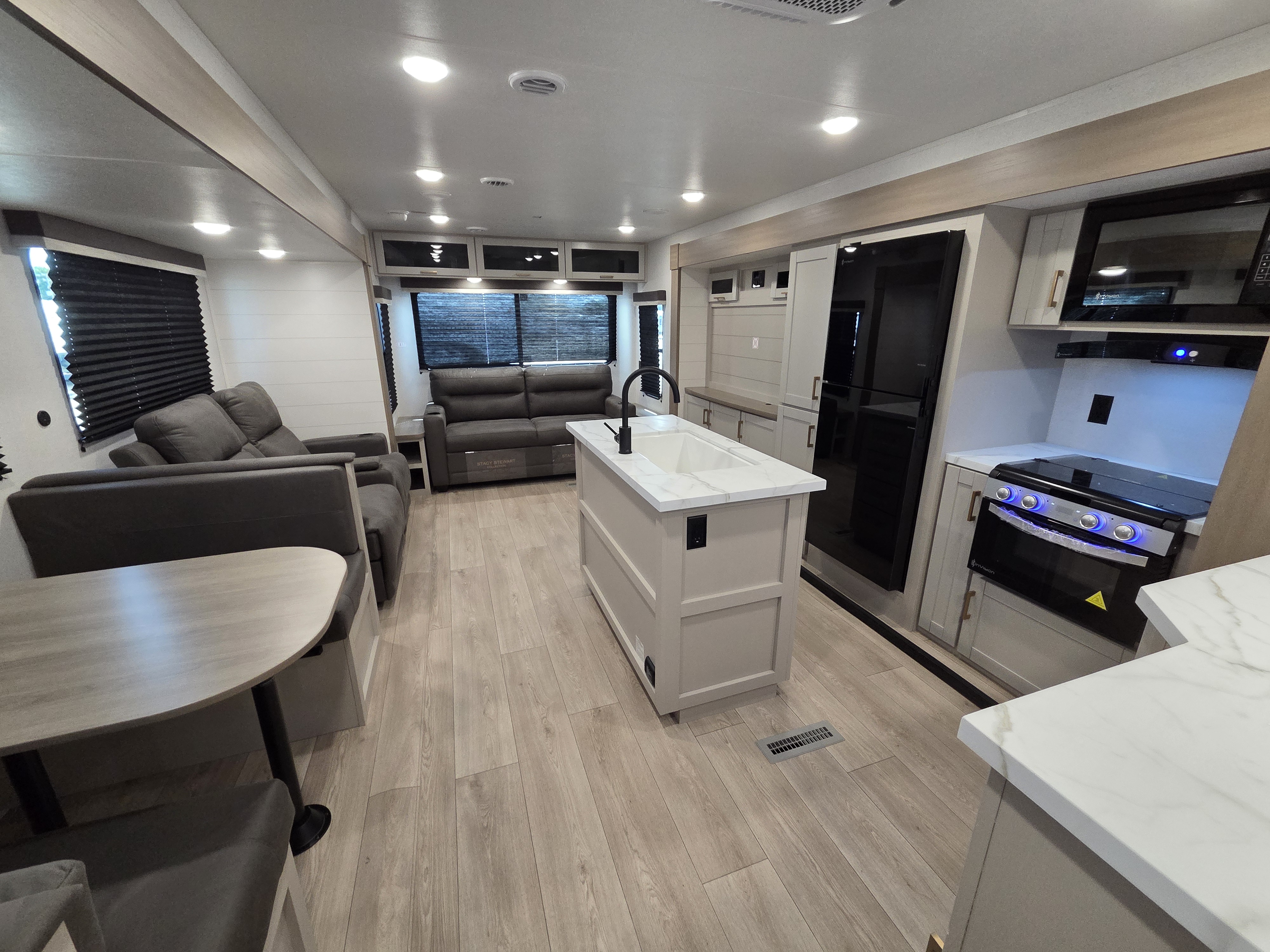 2027 Jayco Jay Flight 333BTS, $ 44,999