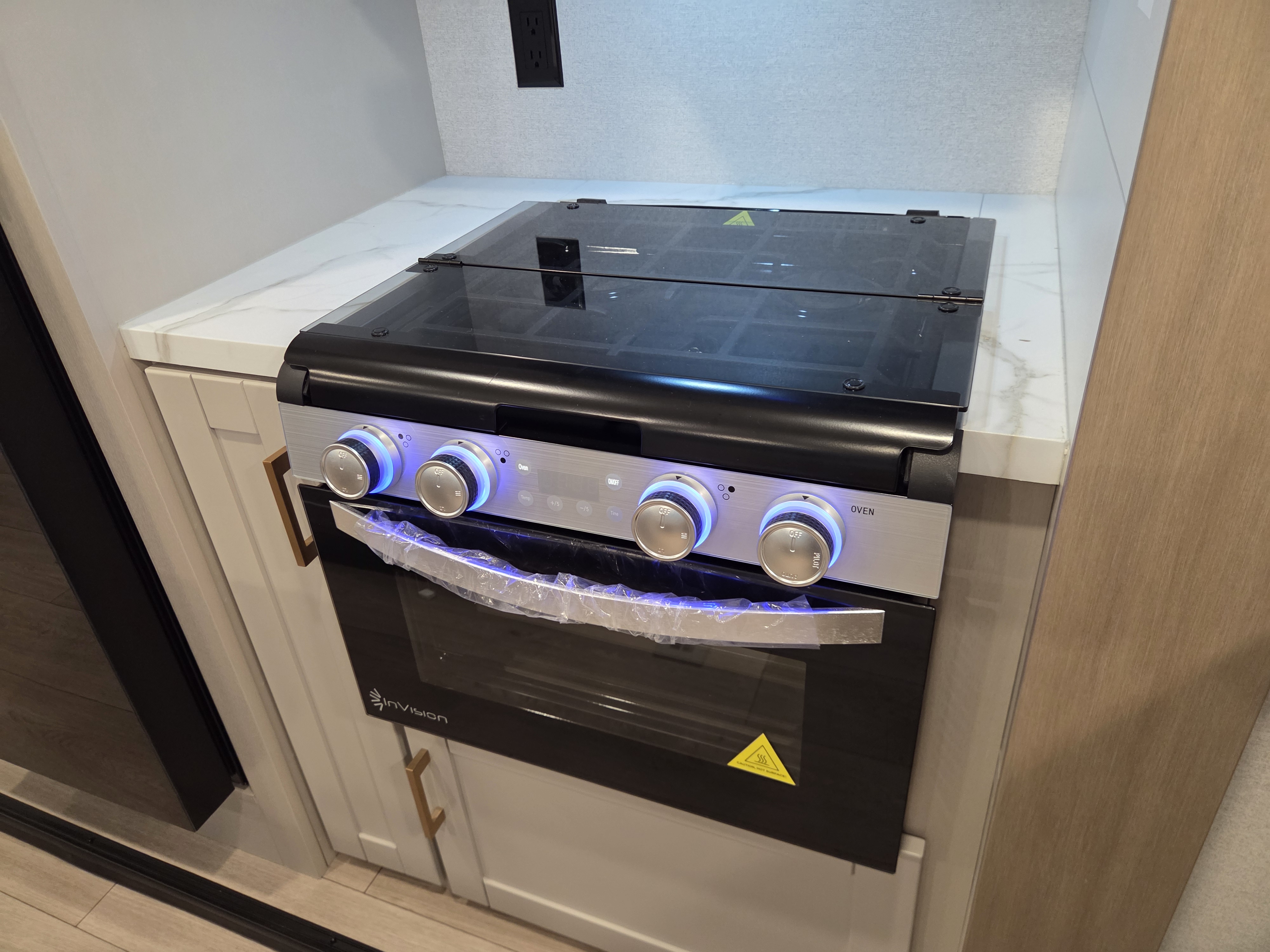 2027 Jayco Jay Flight 333BTS, $ 44,999