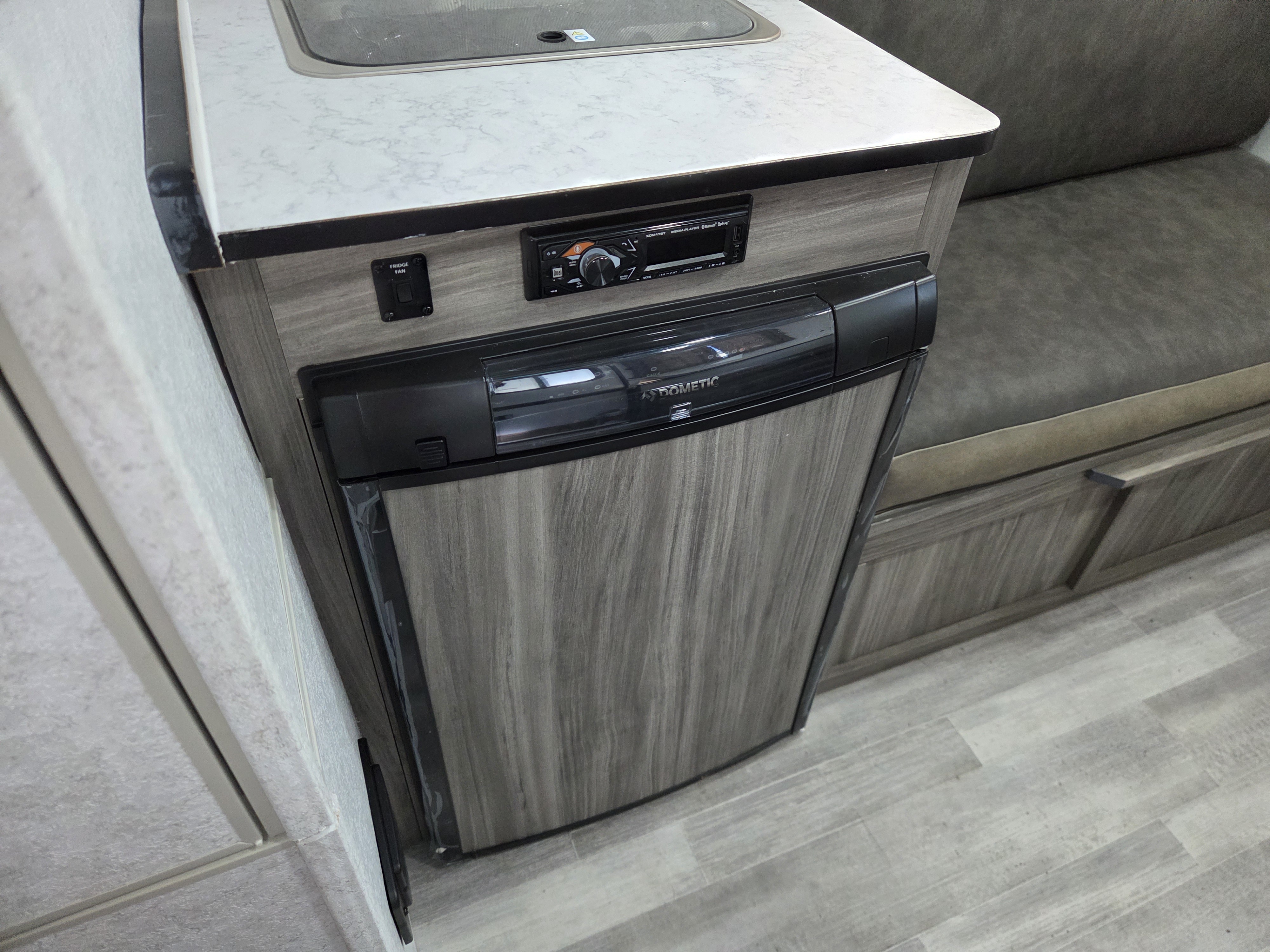 2023 TM INDUSTRIES TRAIL MANOR 2518KB, $ 37,990