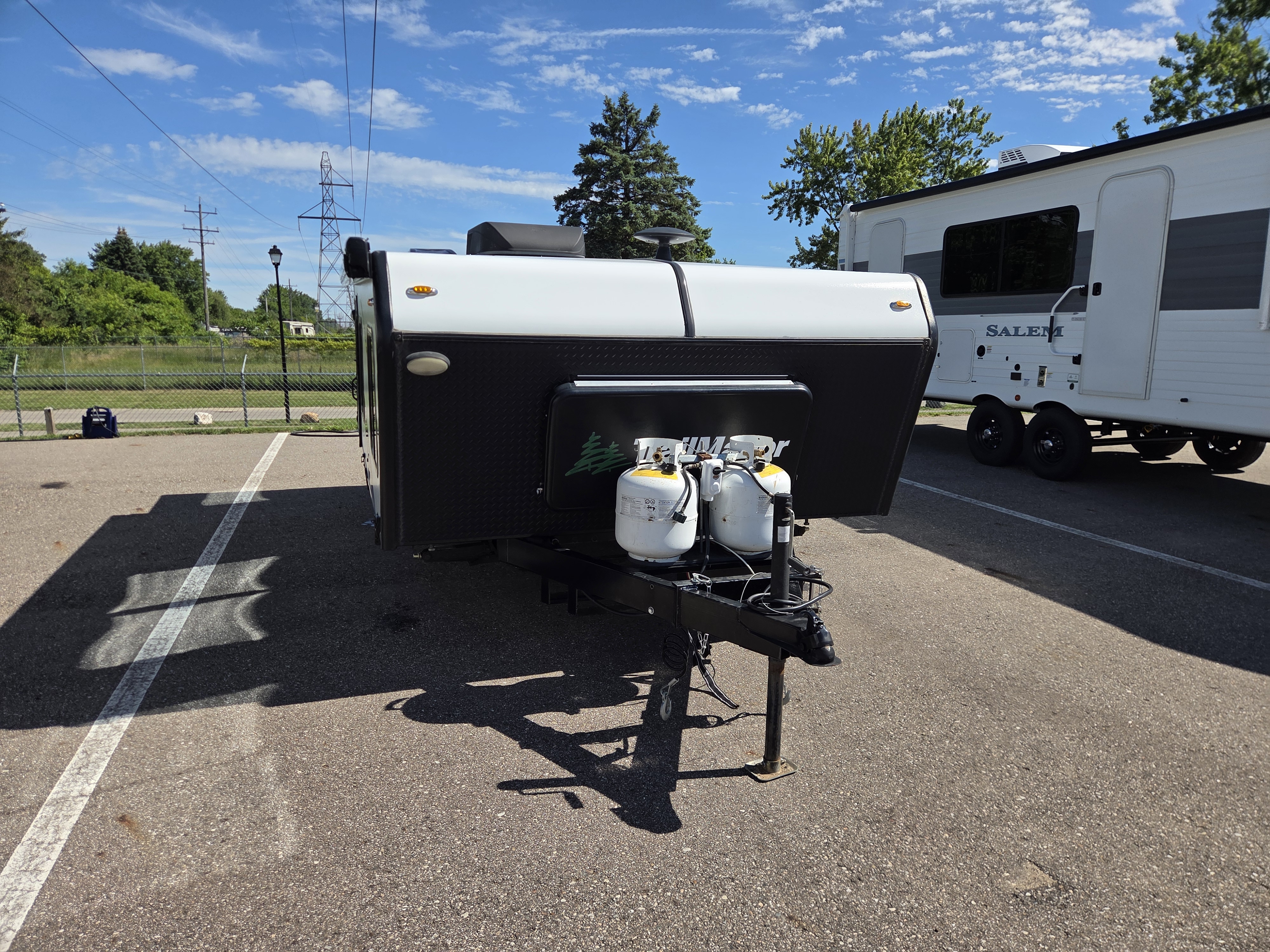 2023 TM INDUSTRIES TRAIL MANOR 2518KB, $ 37,990
