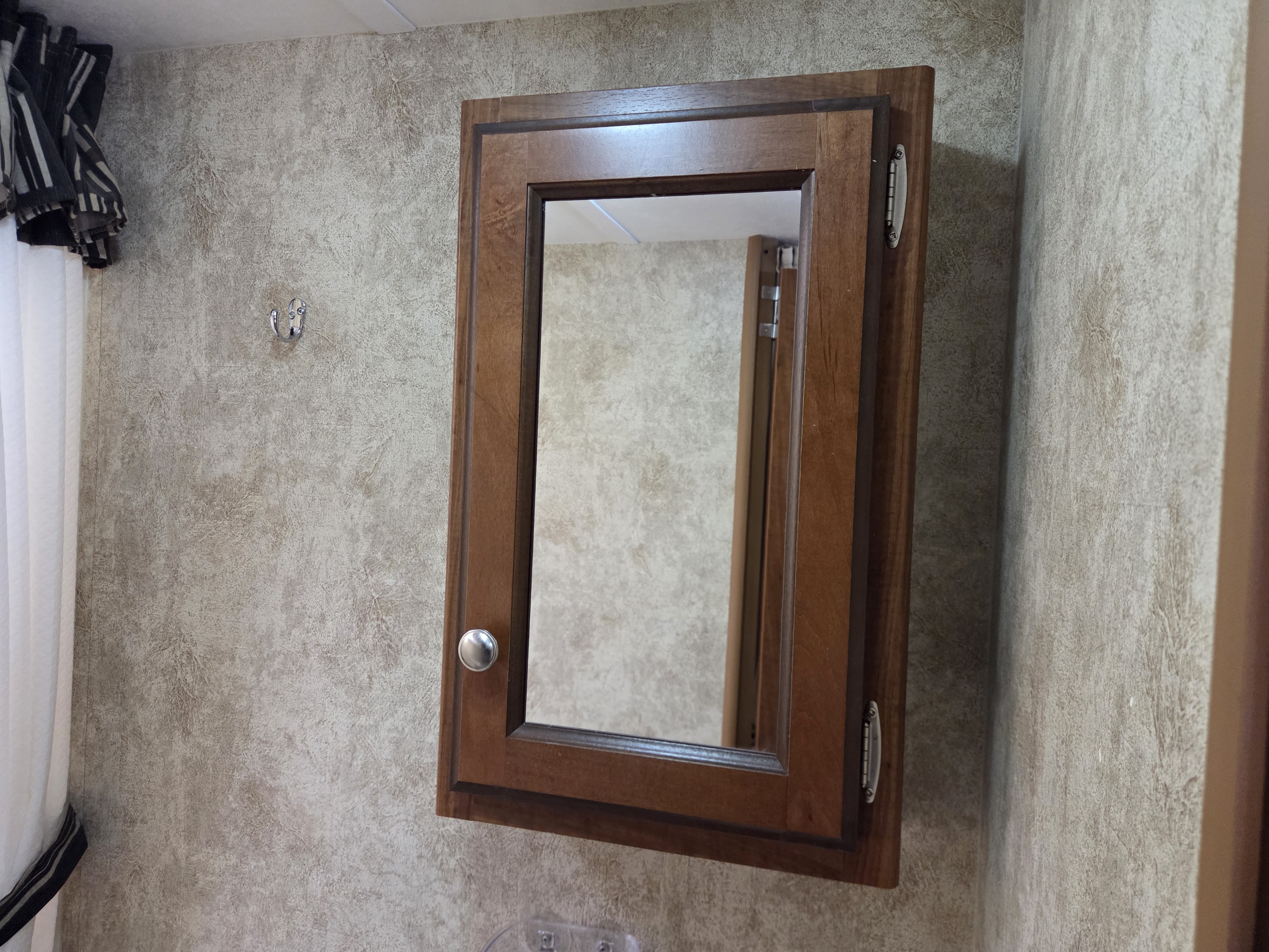 2013 Keystone Passport Super-Lite 280BH, $ 14,200