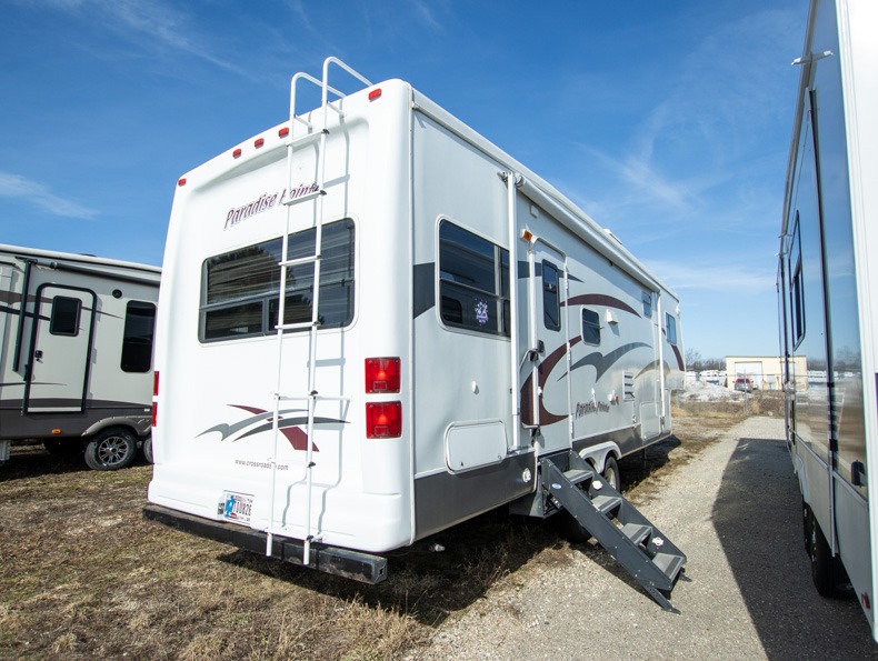2005 CrossRoads Paradise Point 30RL, $ 9,500