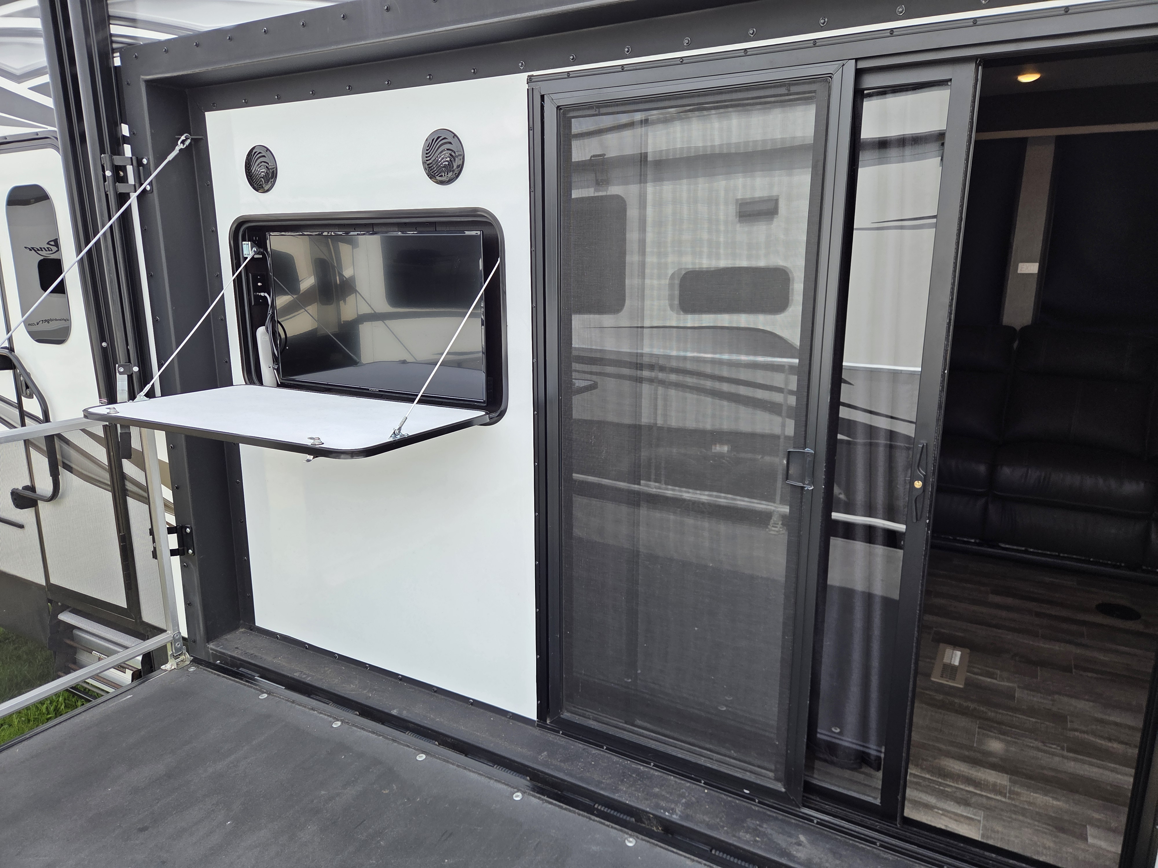 2021 Jayco Seismic 4113, $ 78,700