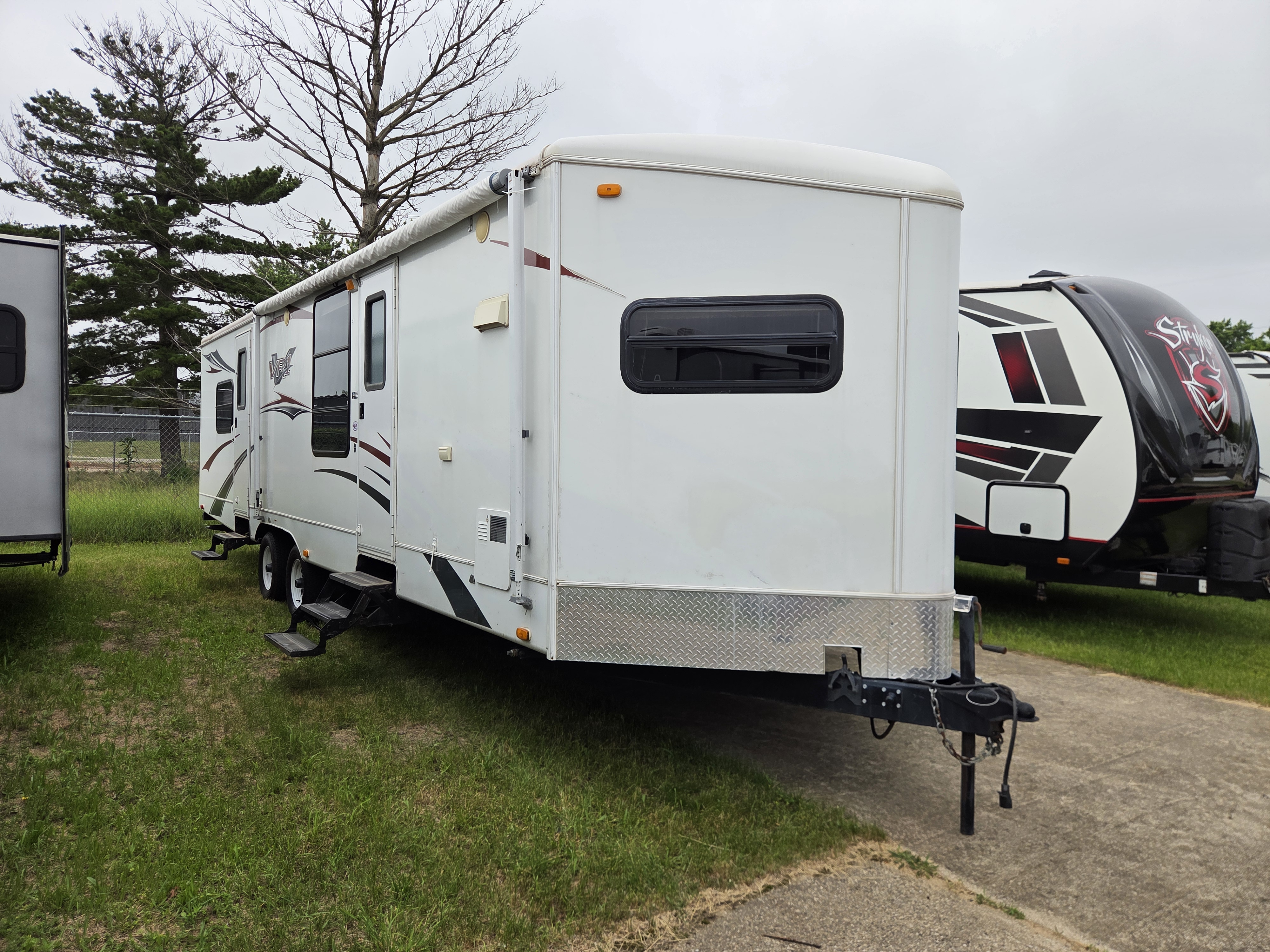 2009 Keystone VR1 323FKS, $ 9,900