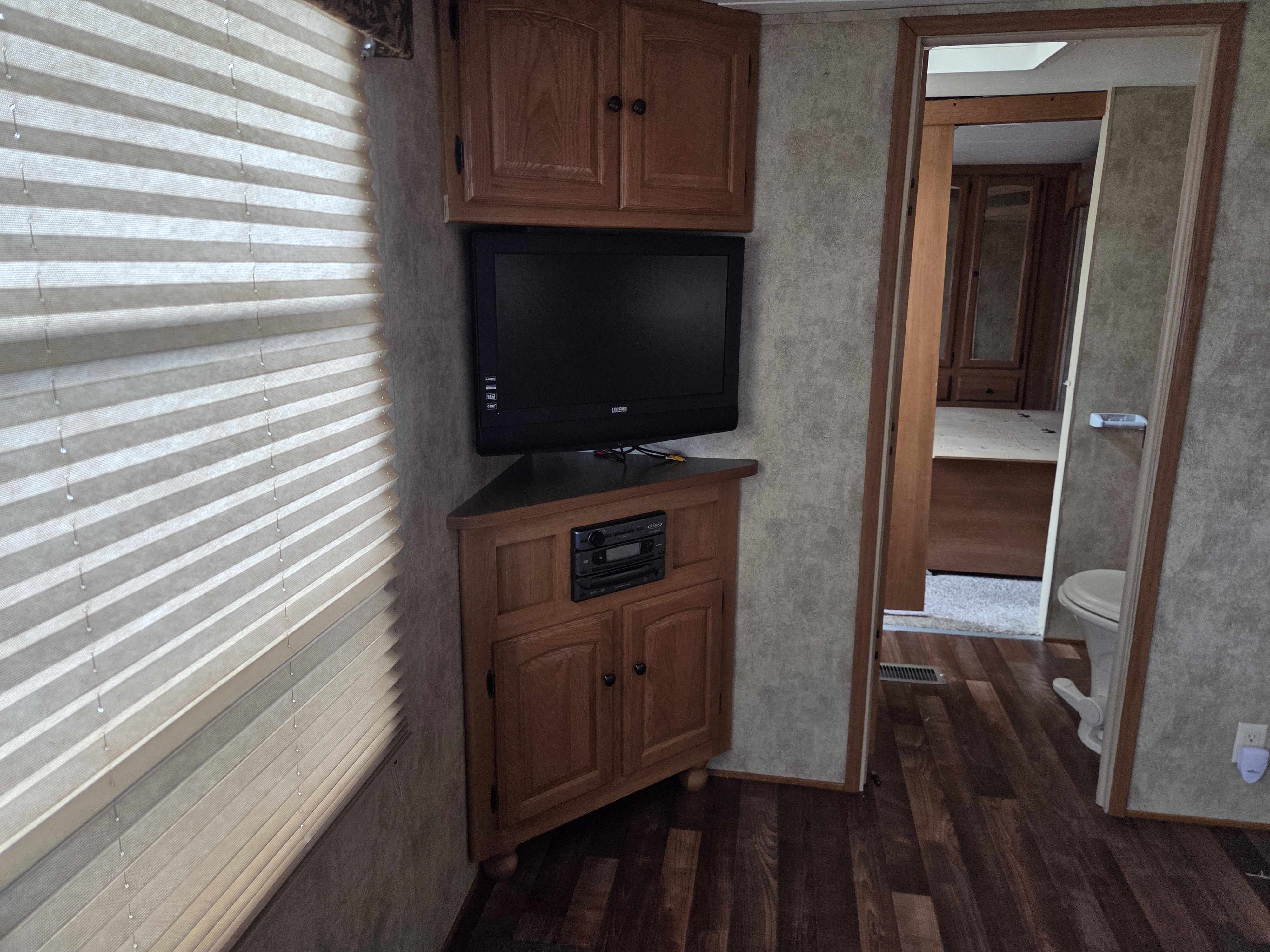 2009 Keystone VR1 323FKS, $ 9,900